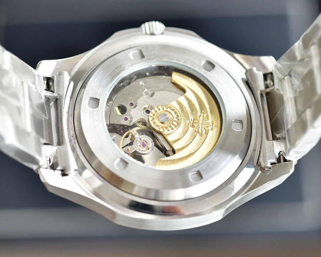 NAUTILUS STEEL CASE 42MM