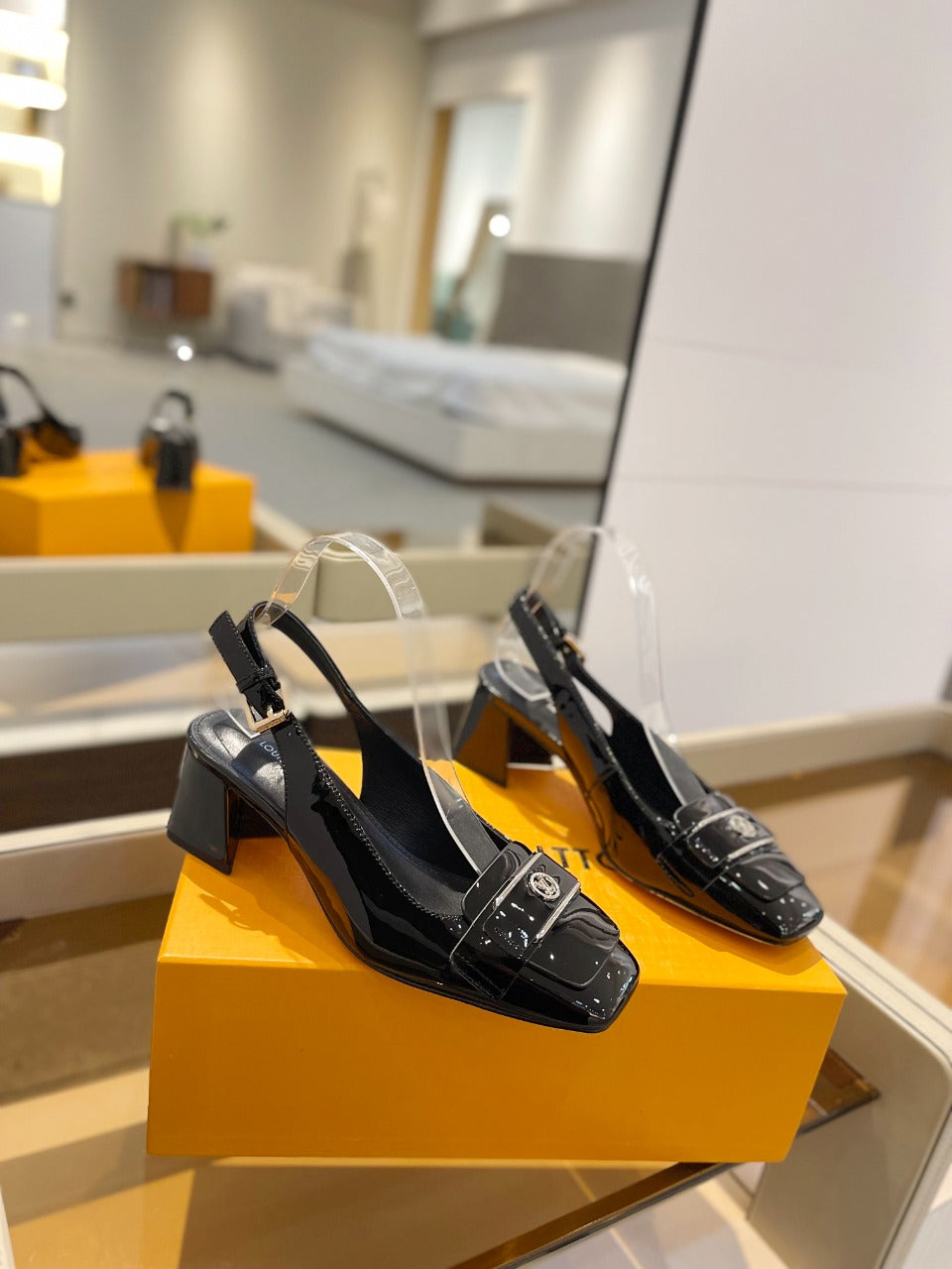 LV Slingback Heel 50mm Black in Patent Leather 769029