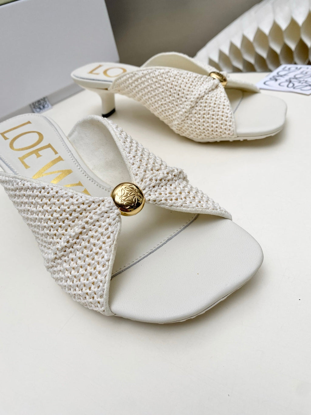 Loew Pebble Soft Sandals White Lambskin Leather 881364