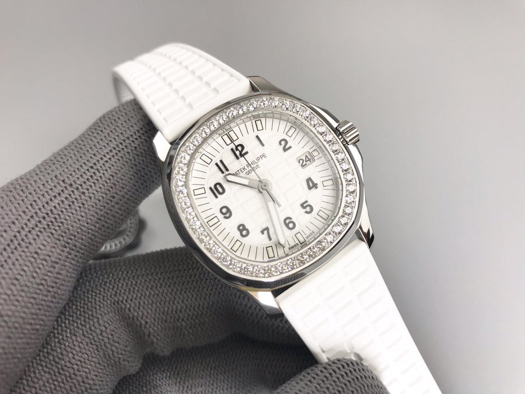 PATEK Aquanaut 5067A 35.6mm White Dial