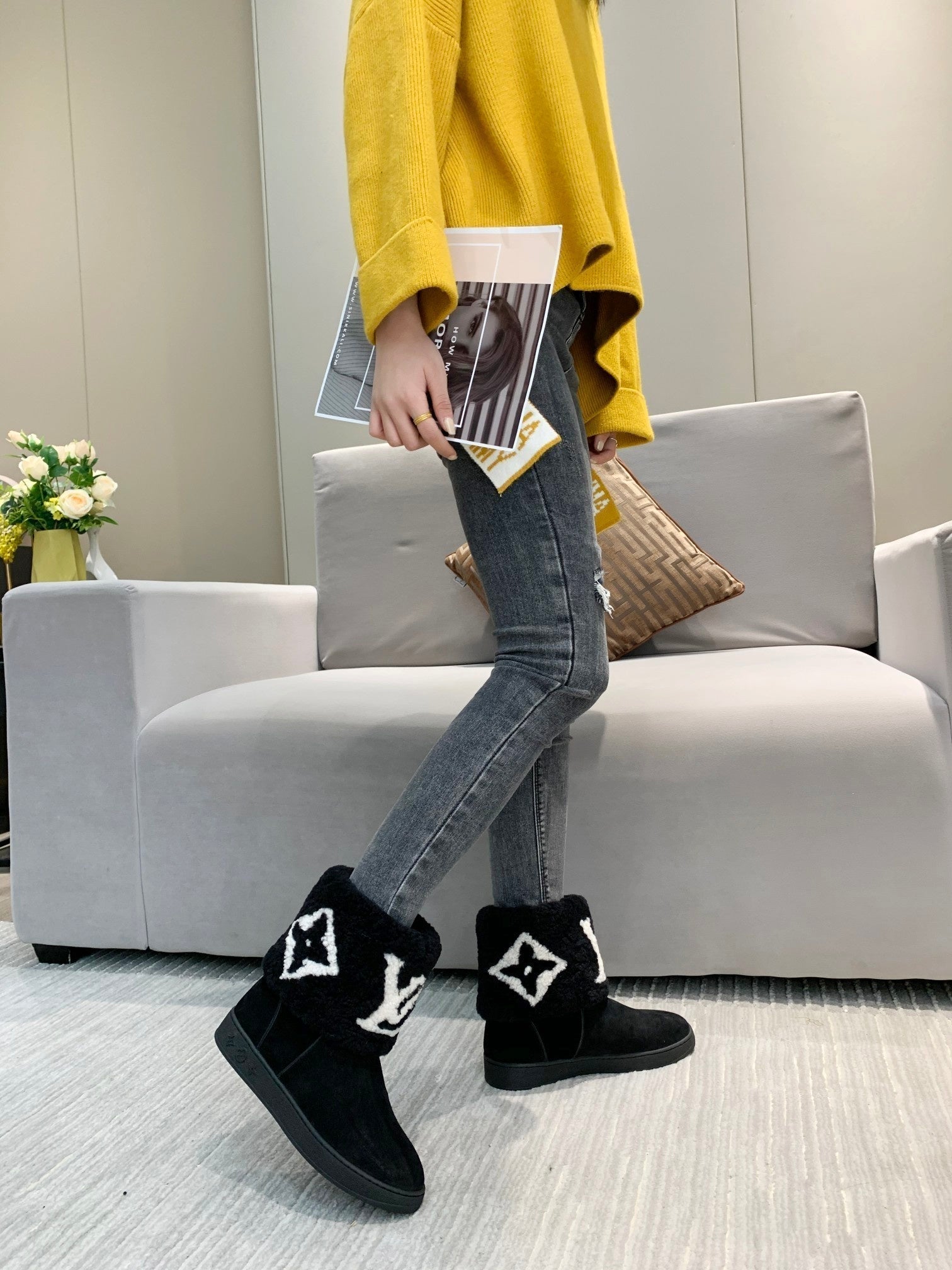 LV Snowdrop Flat Ankle Boot Black Suede Wool 454717