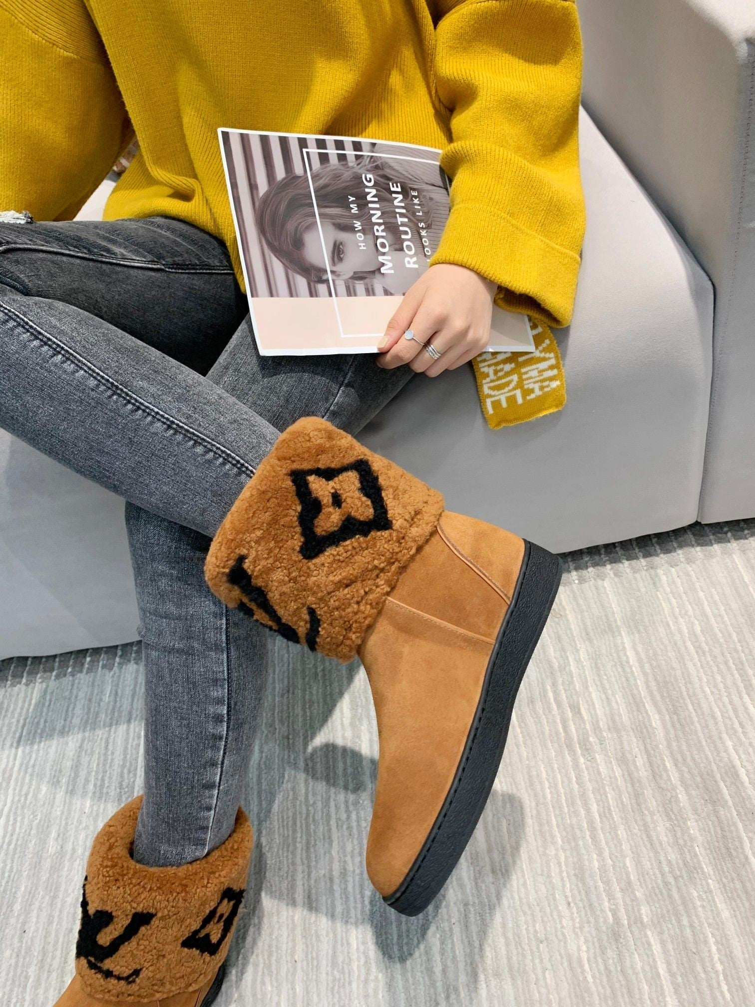 LV Snowdrop Flat Ankle Boot Brown Suede Wool 454718