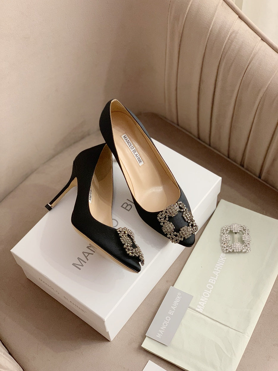 Hangisi Black Satin Crystal Embellished Pumps 156288