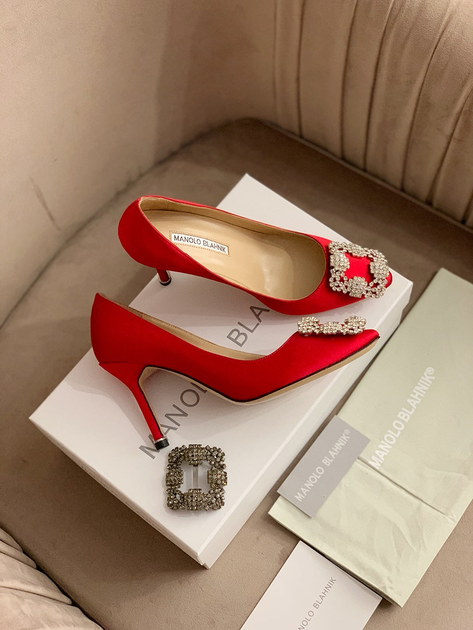 Hangisi Red Satin Crystal Embellished Pumps 700531