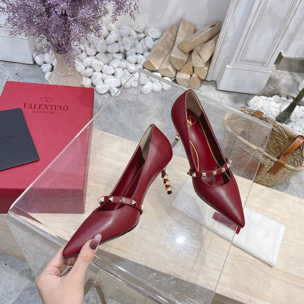 VT Rockstud Pumps Red Sheepskin Leather