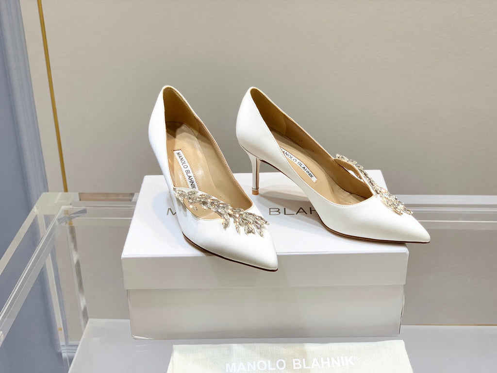 Manolo Women's Nadira Pumps 70 White Satin