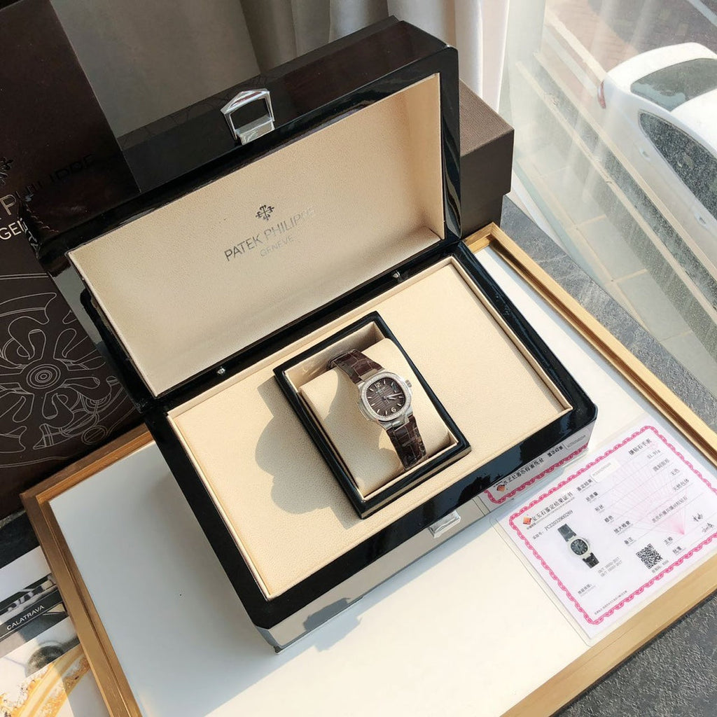 PATEK Nautilus 32mm Silver Brown Dial