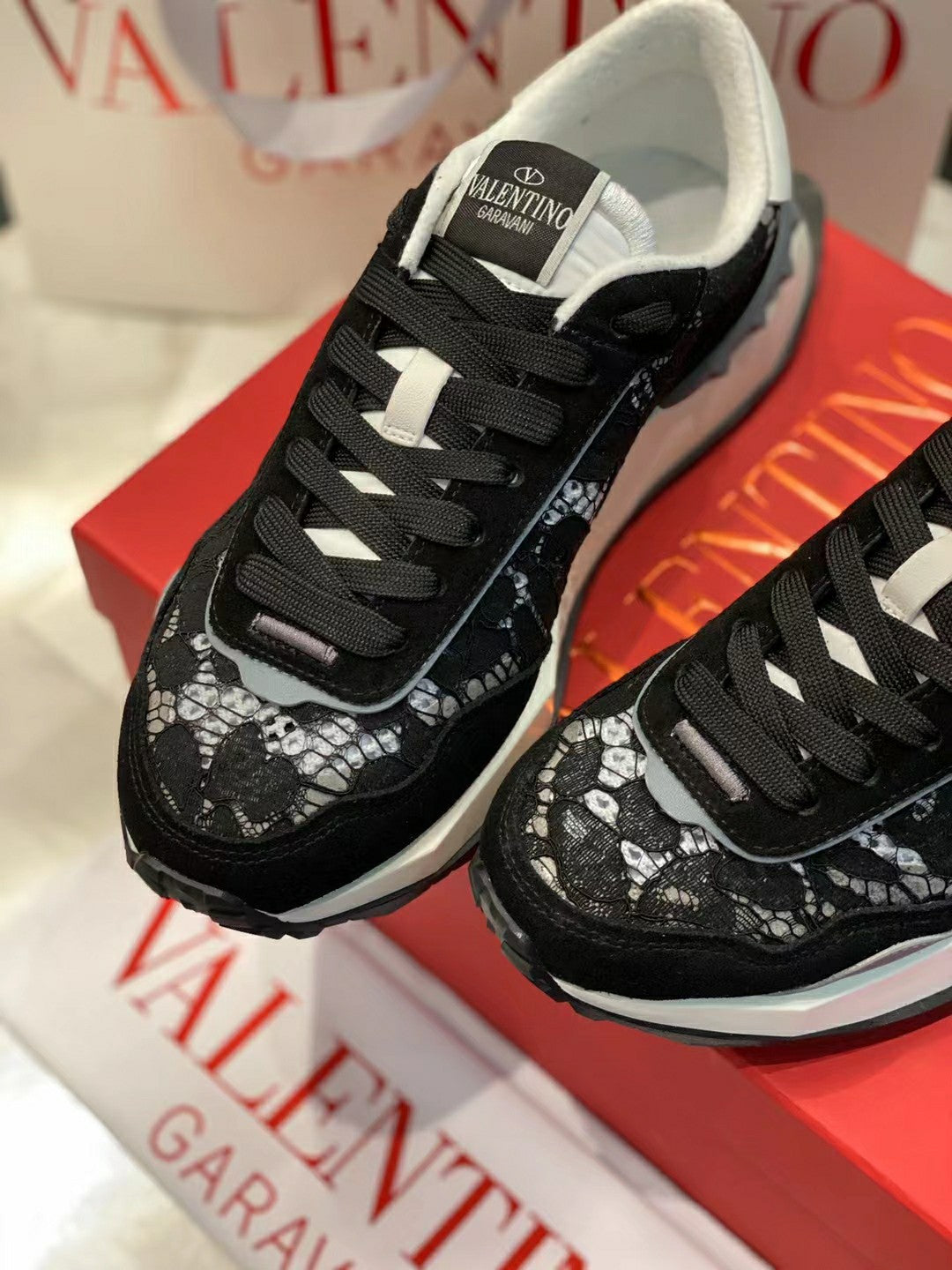 Lace And Mesh Lacerunner Sneaker In Black Mix White 994617