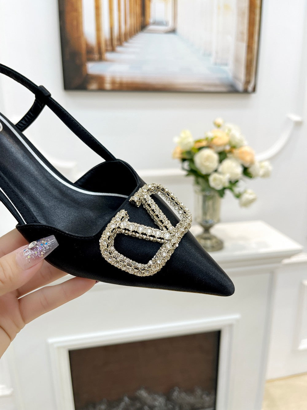 Valentino 25 White Vlogo Signature Slingback Pumps Black Silk 239504