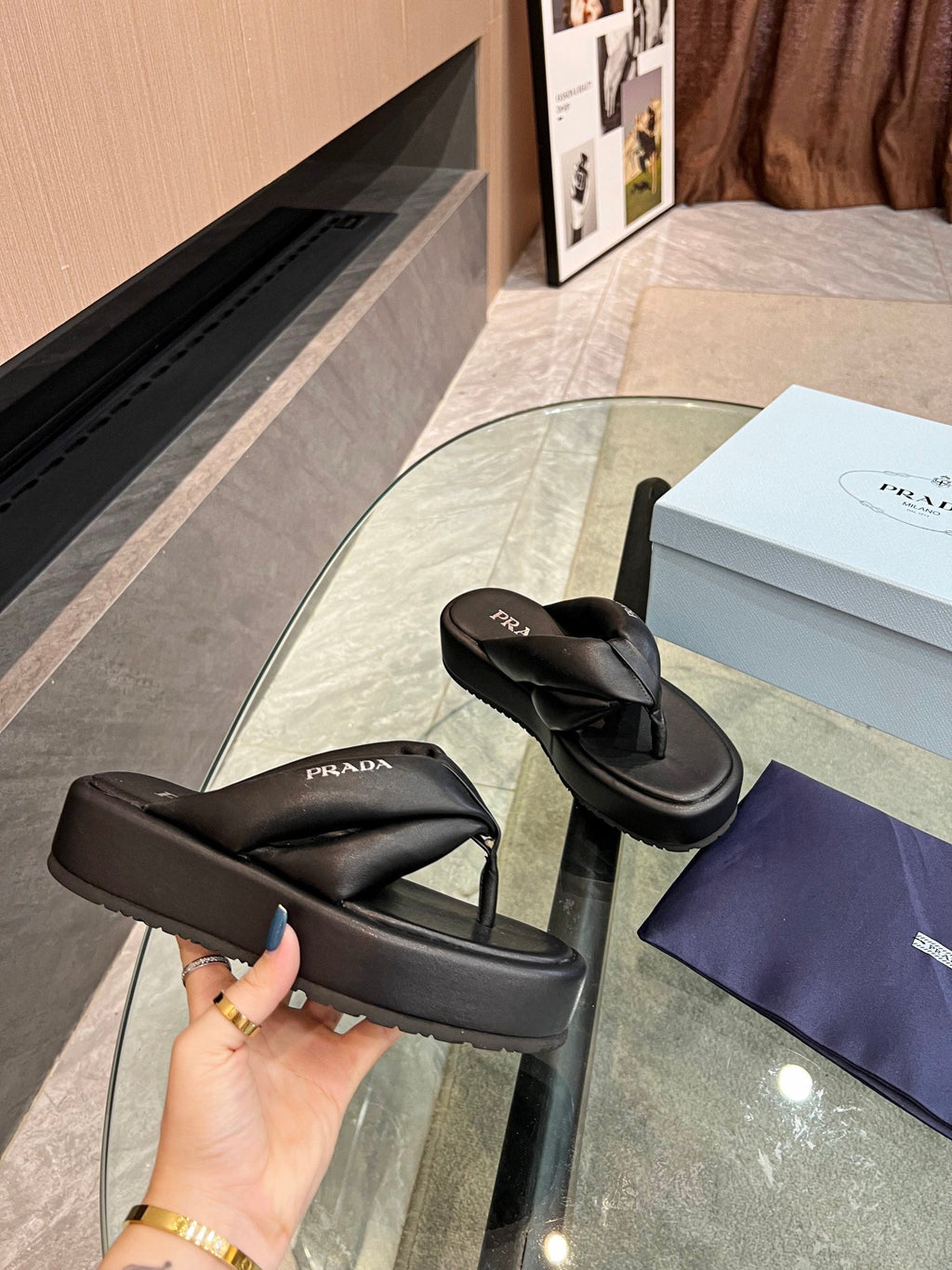 PRA THONG FLATFORM SANDALS BLACK LAMBSKIN