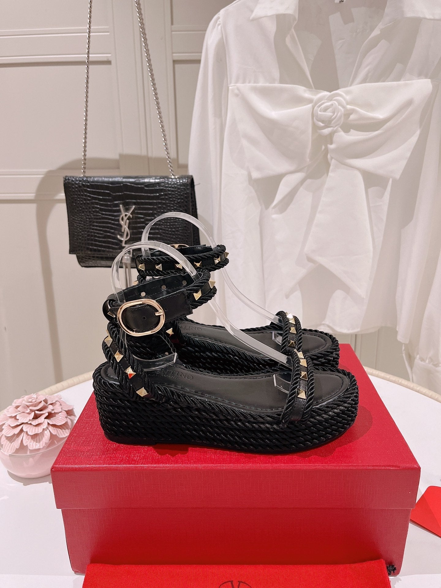 VT Rockstud Platform Sandals 65mm Black Espadrilles Calfskin 521309