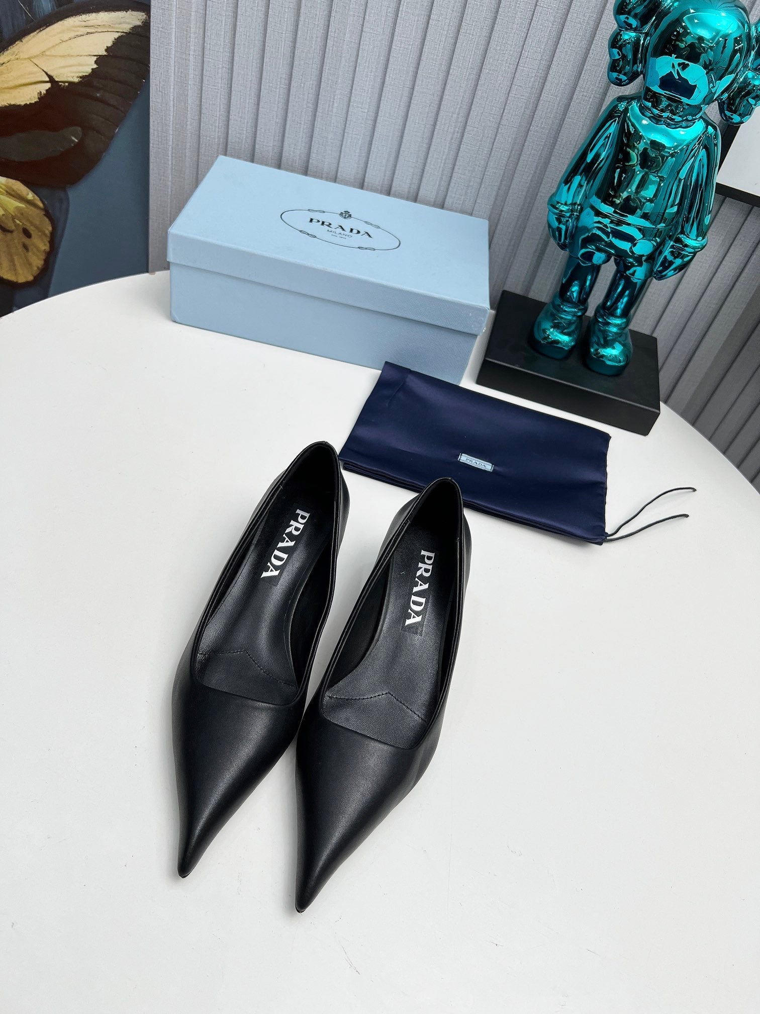 Prada 26SS Pointed-Toe Pumps 4cm Black Calskin 680947