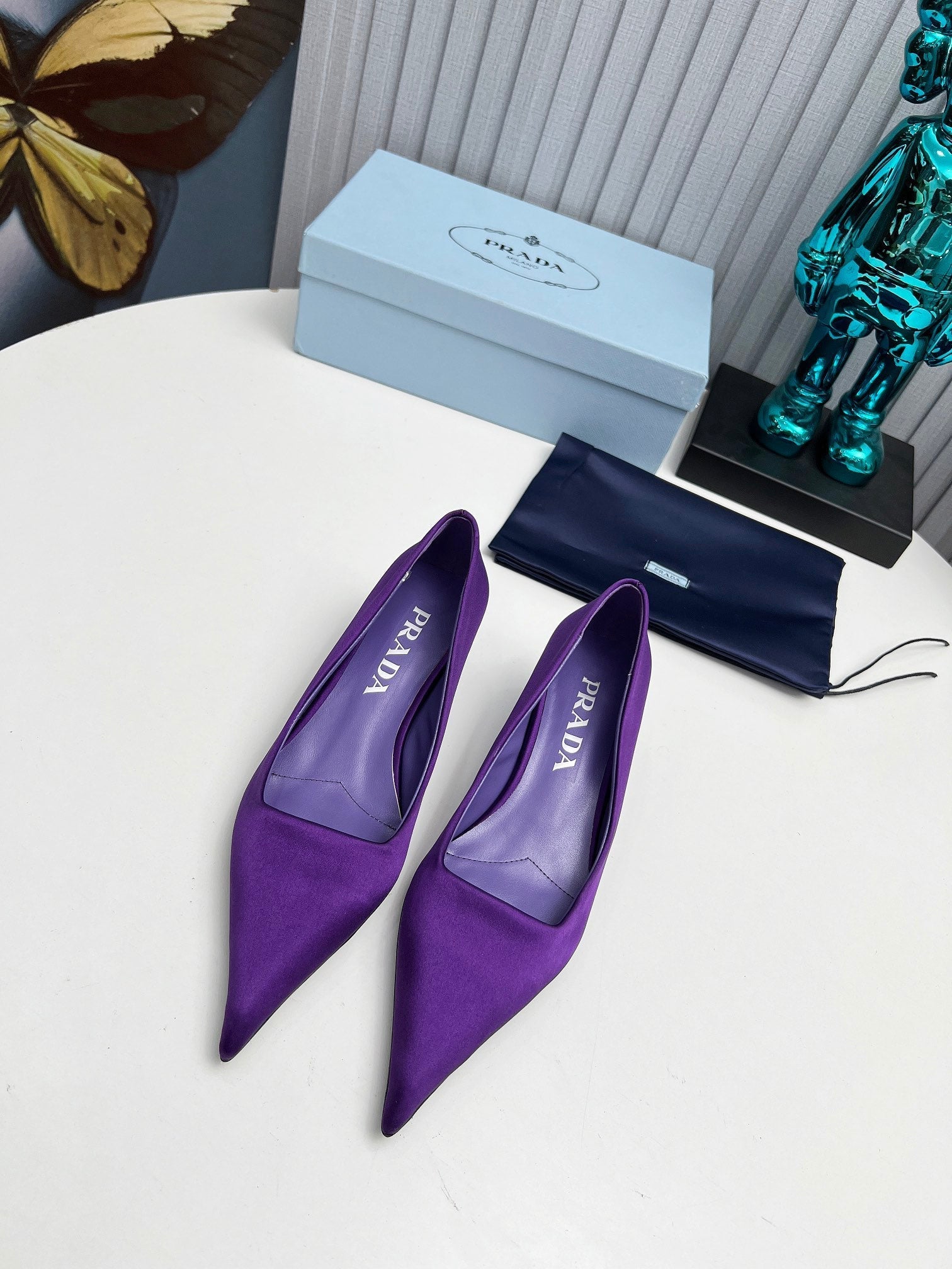 Prada 26SS Pointed-Toe Pumps 4cm Purple Satin 680956