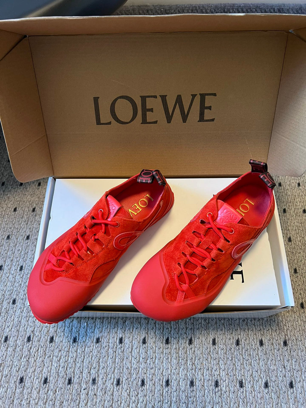 LOEW 26s Flow Sneaker Red Suede Sheepskin 678376