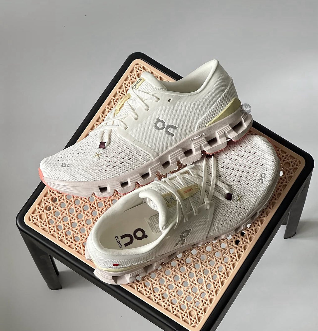 On Cloud X 4 'Ivory Sandâ€?