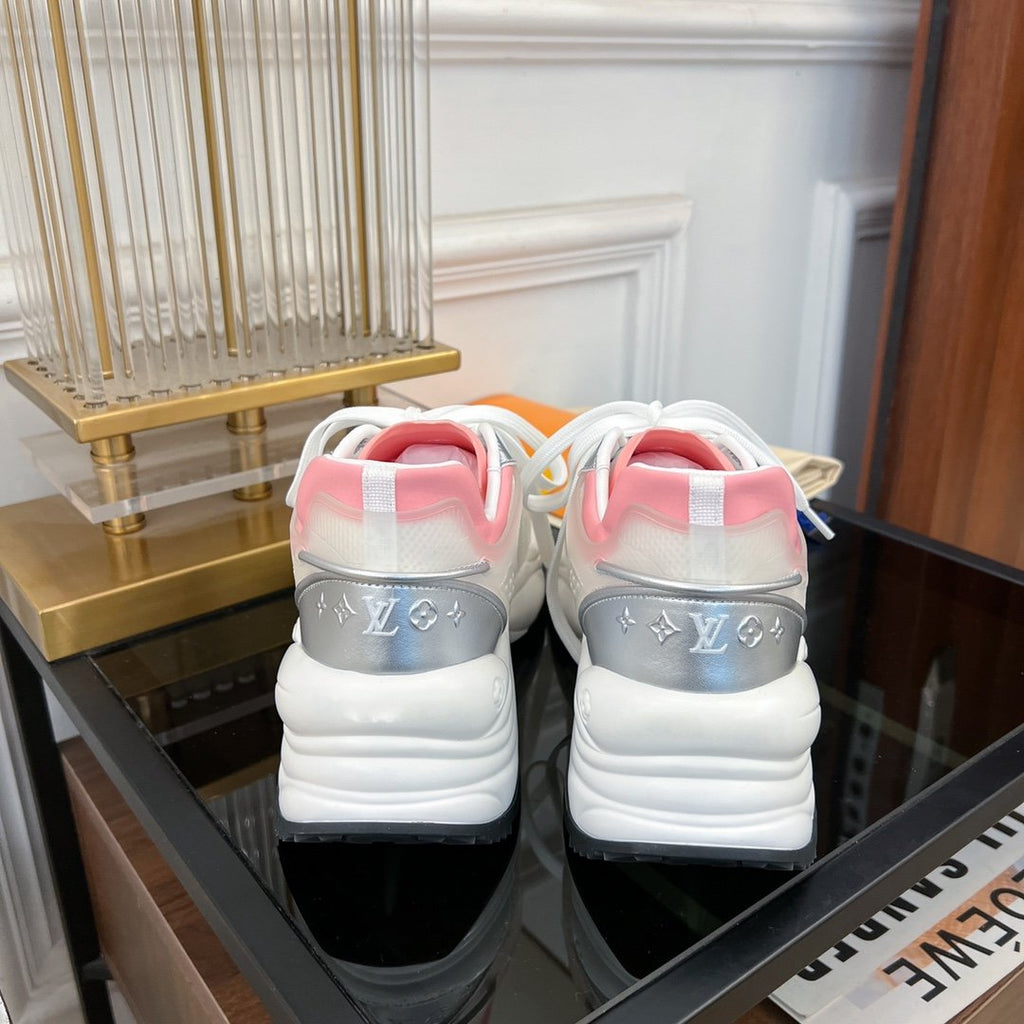 LV RUN 55 SNEAKER PINK