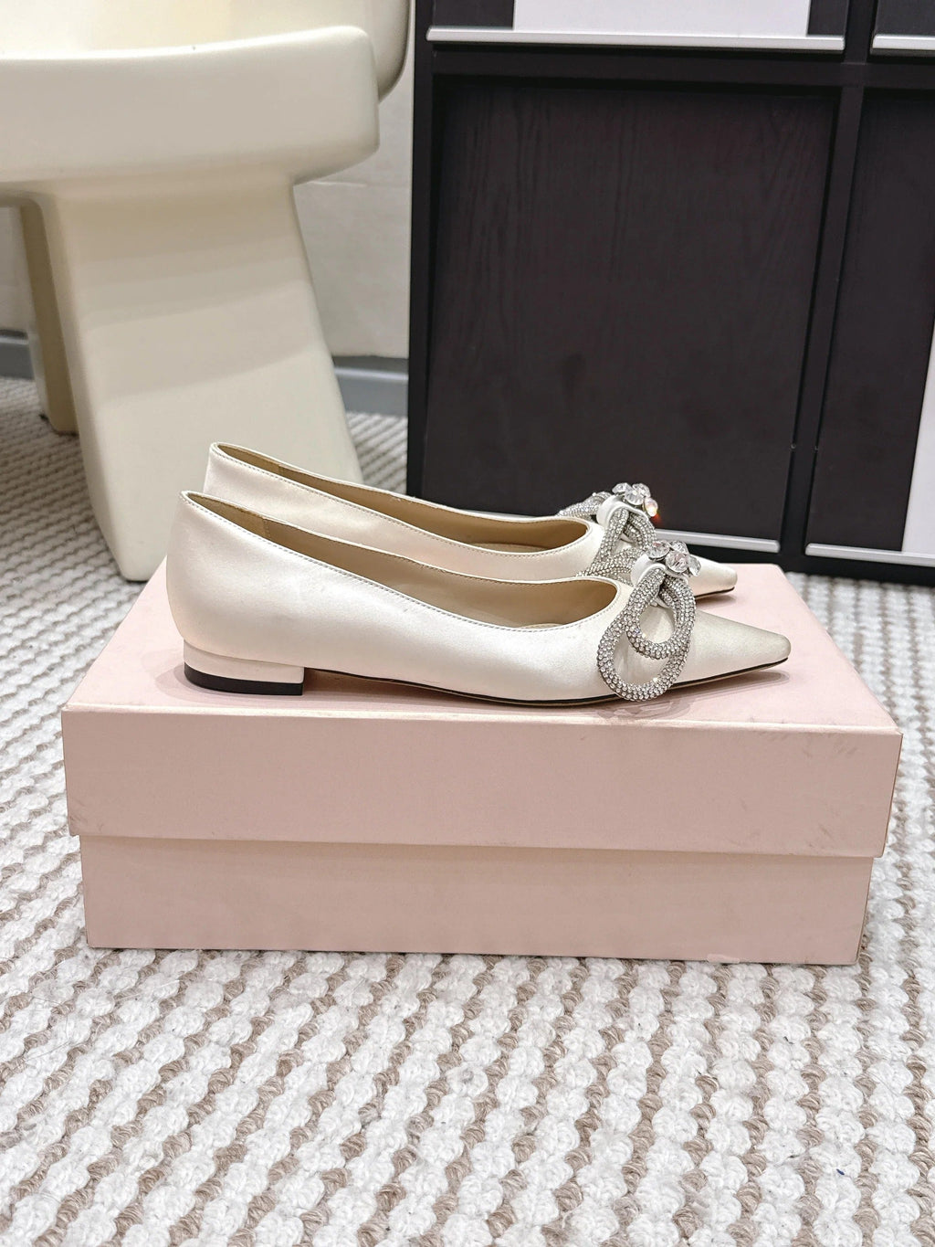 Mach & Mach 26SS Rhinestone Bow Flats Milk White in Silk 722449