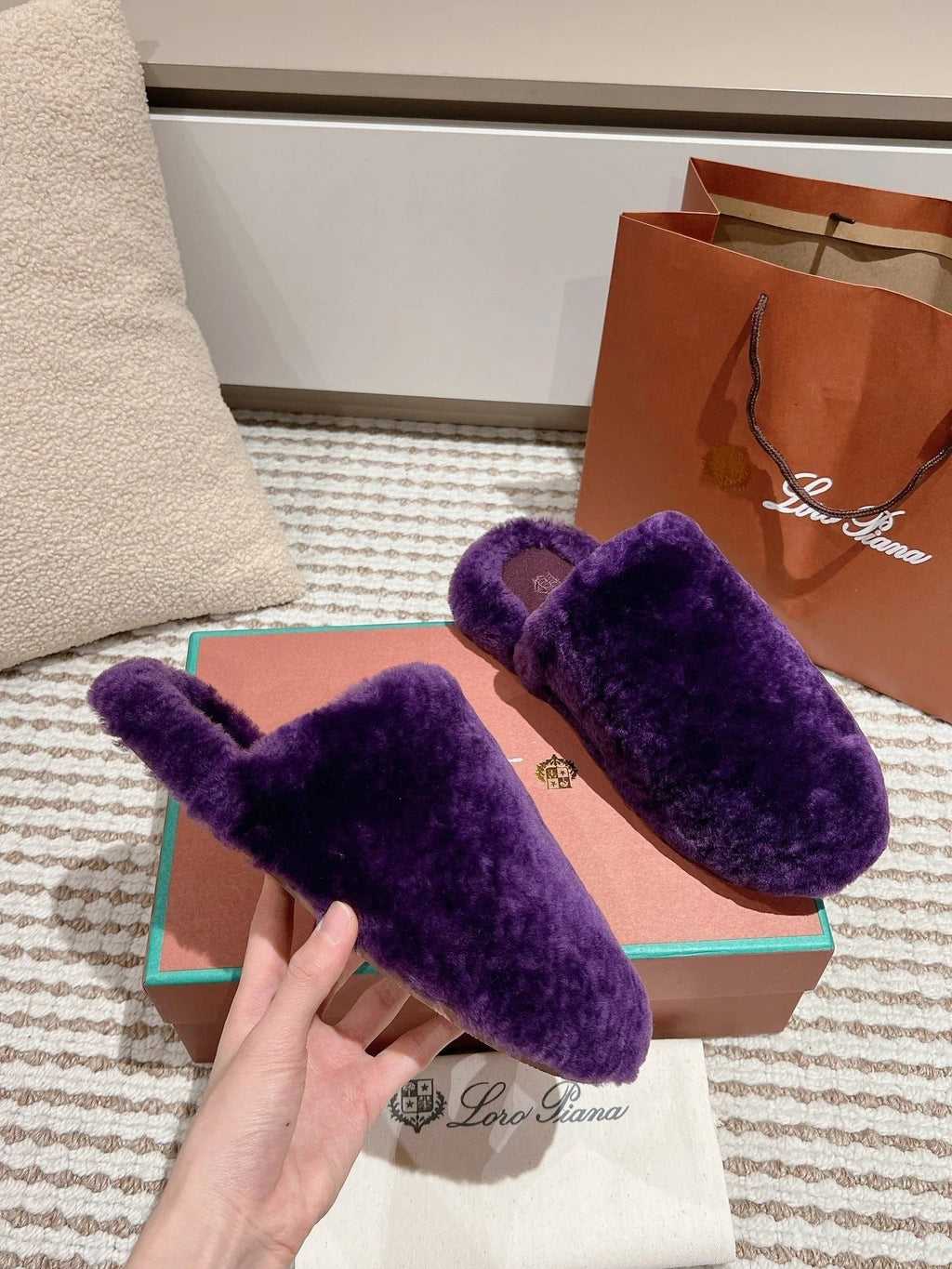 LP NATURAL WINTERCOZY WOOL VIOLET SLIPPERS