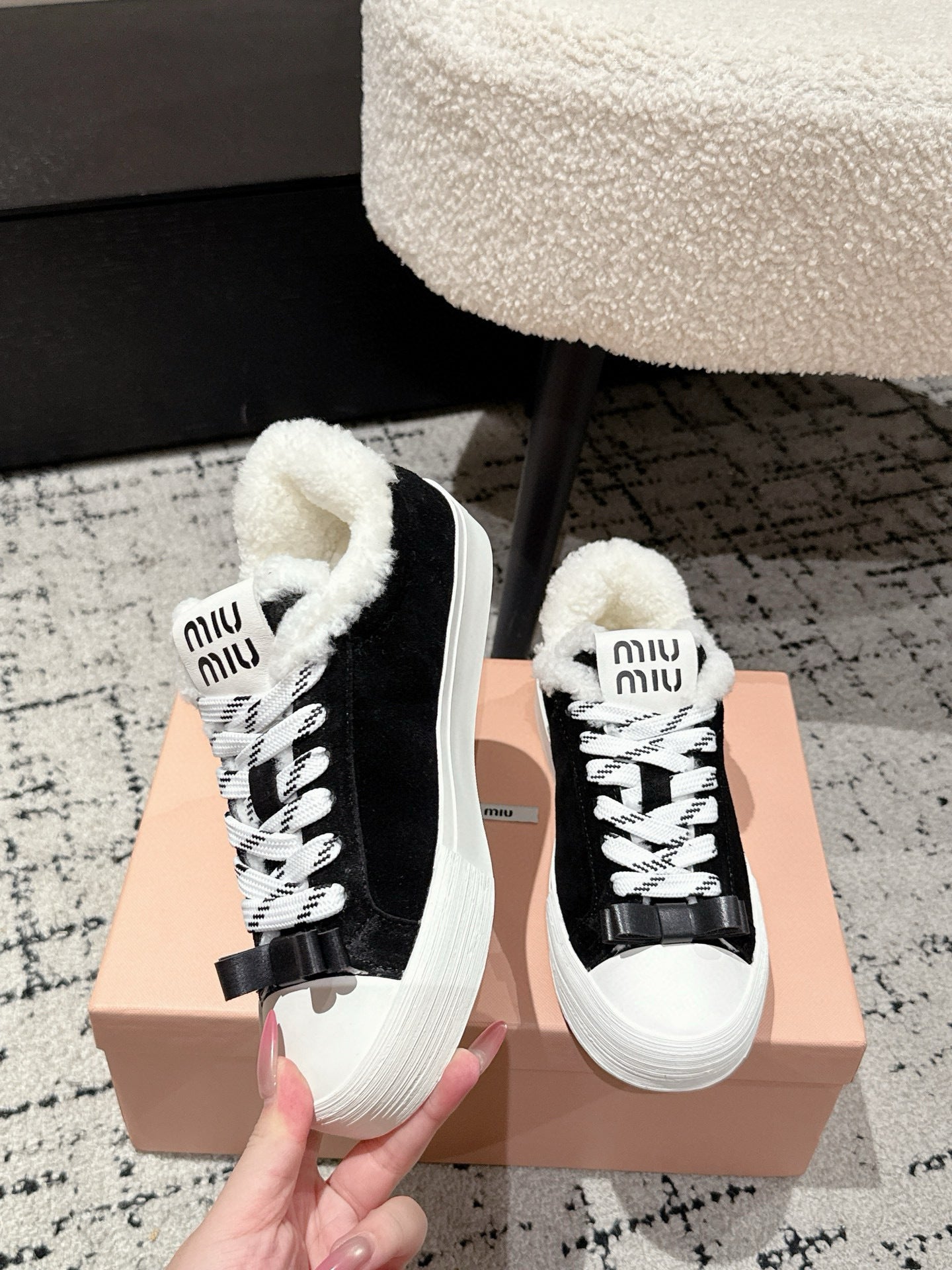 Miu 25 Small Bow Sneaker Black White Suede Wool 541919