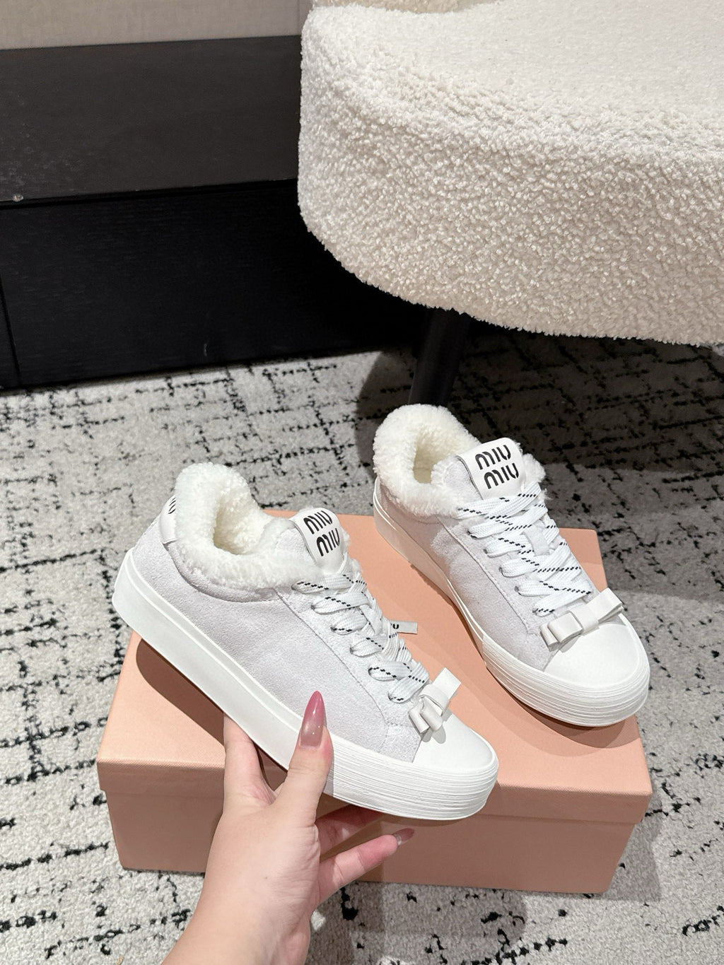 Miu 25 Small Bow Sneaker Gray White Suede Wool 541920