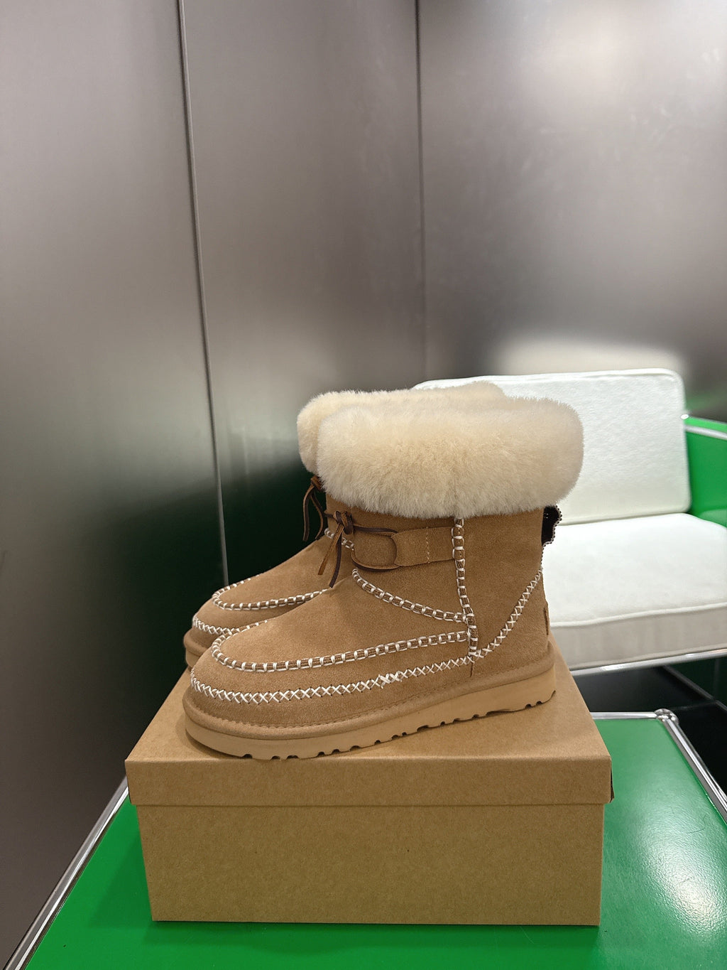UGG Classic Ultra Mini Alpine Caramel Boots Brown White Wool Suede 507683
