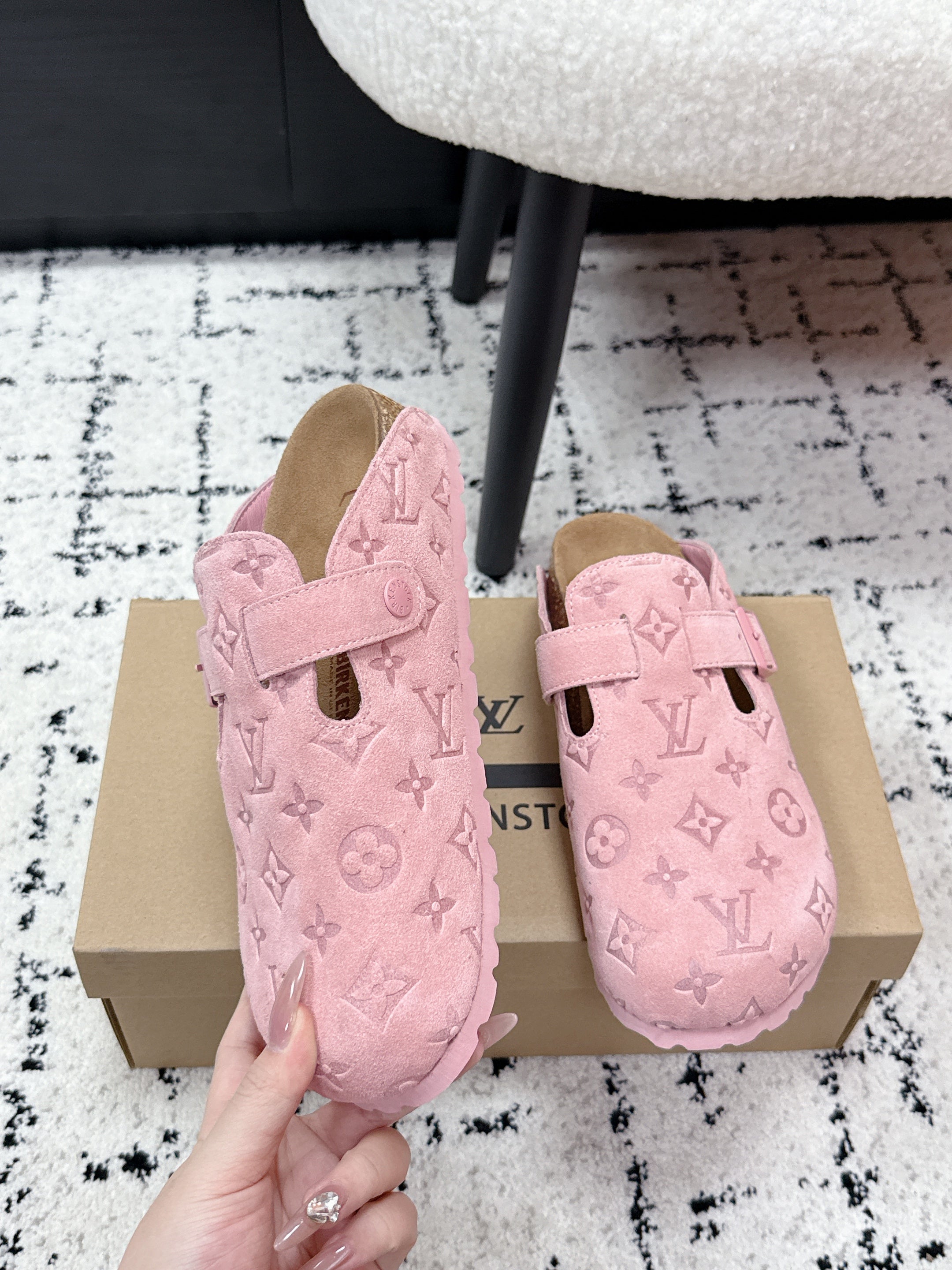 LV Cosy Comfort Mules Pink Brown Monogram Suede 616985