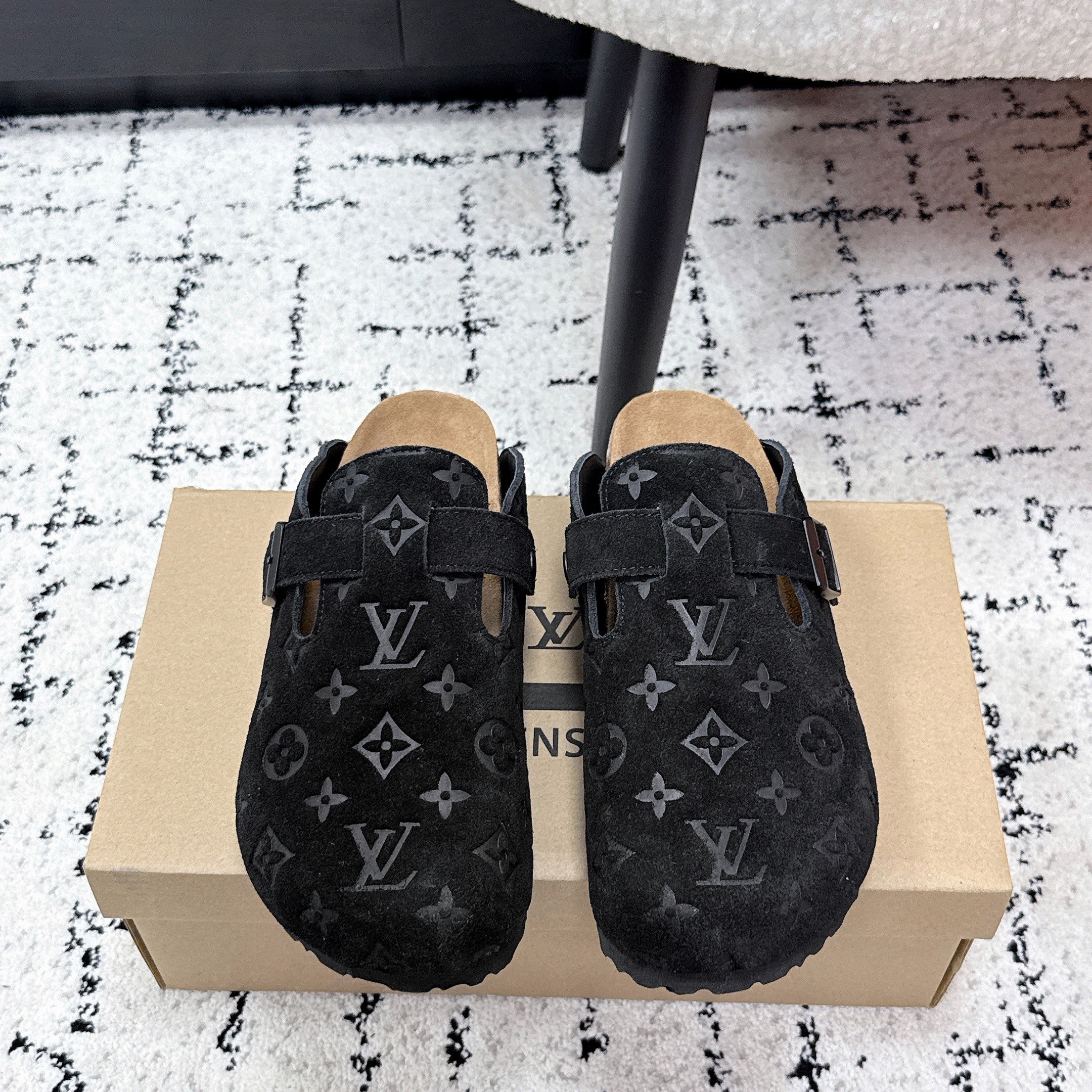 LV Cosy Comfort Mules Black Brown Monogram Suede 616987