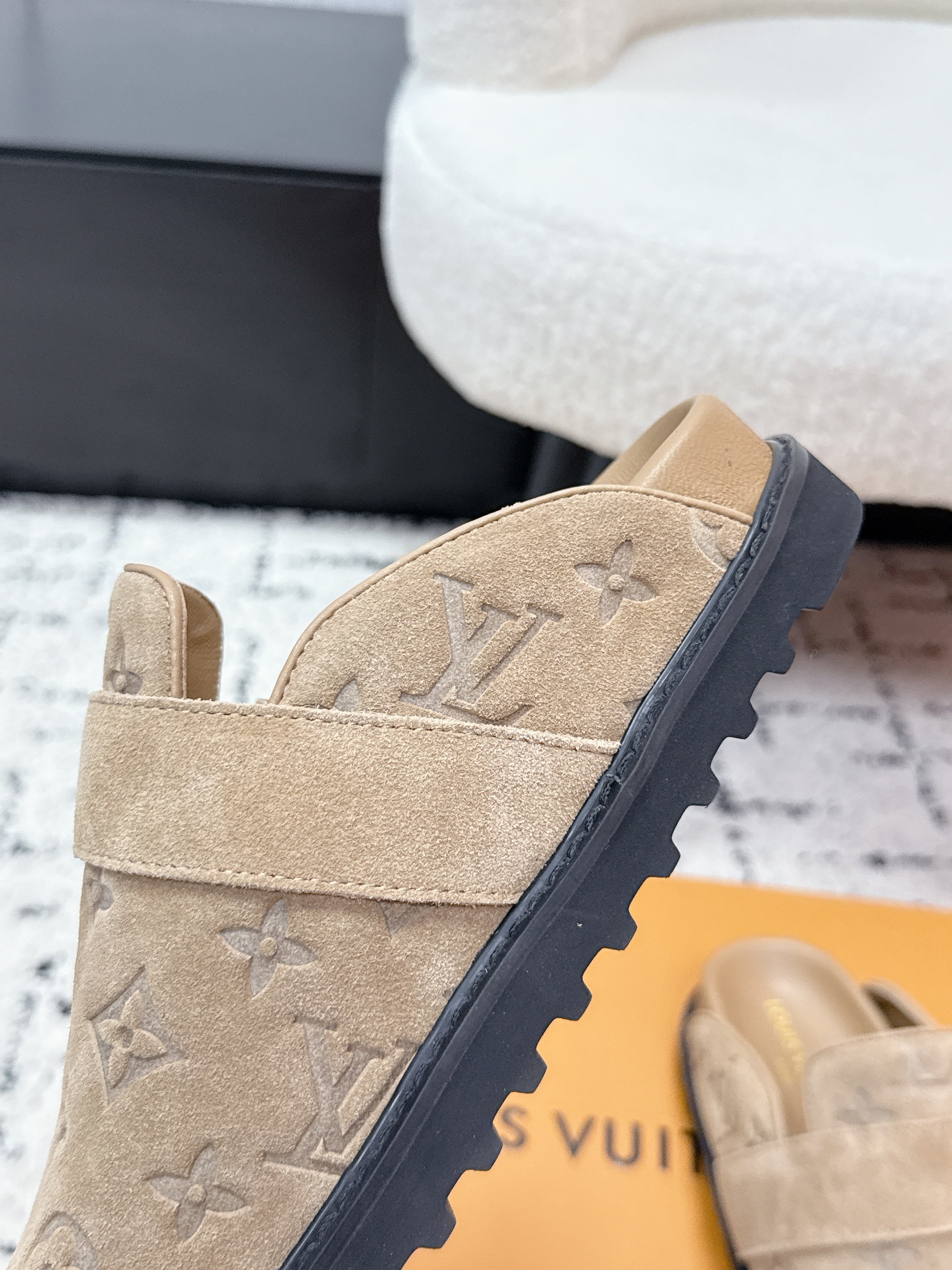 LV Cosy Comfort Mules Light Brown Monogram Suede 616990
