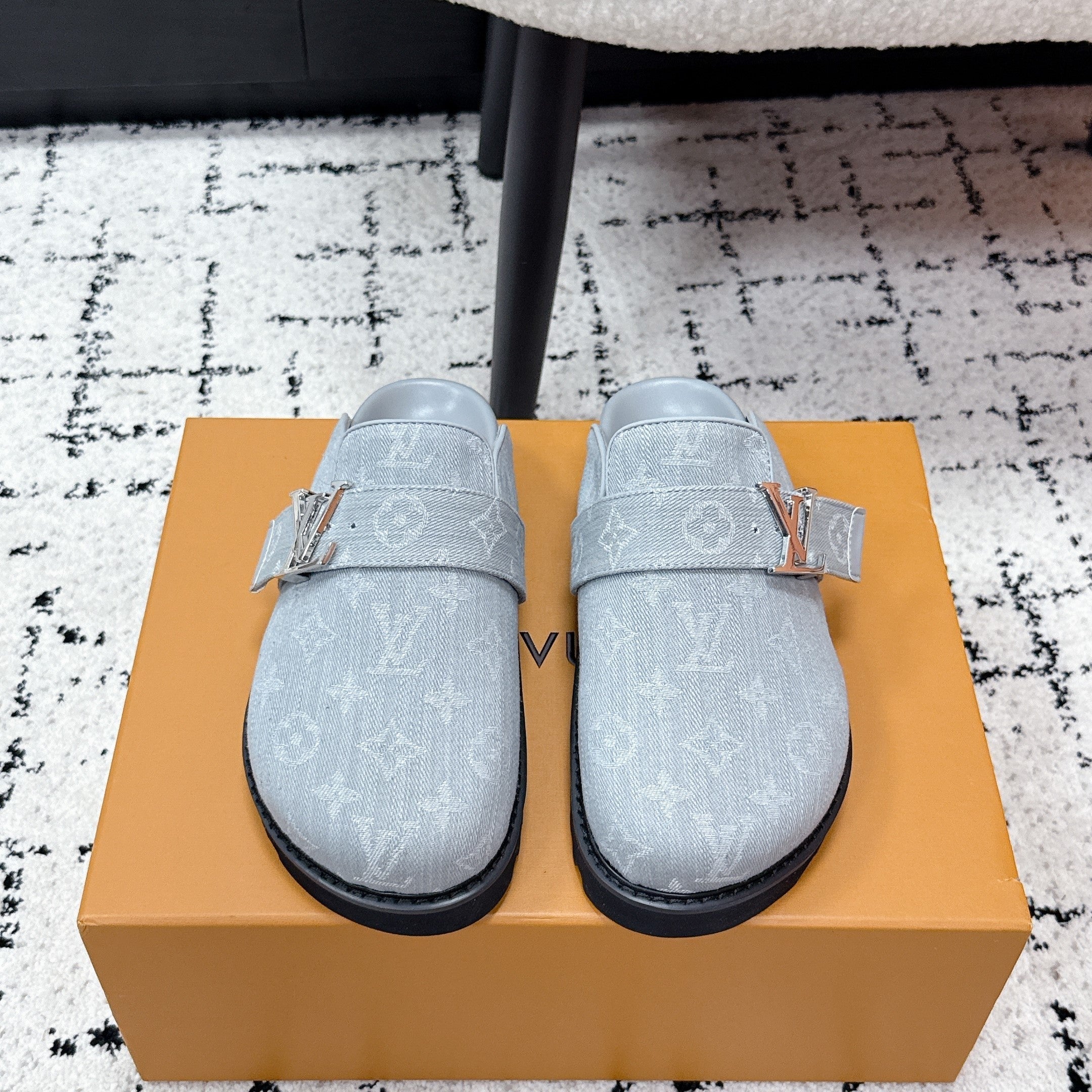 LV Cosy Comfort Mules Light Grey Monogram Denim 616993