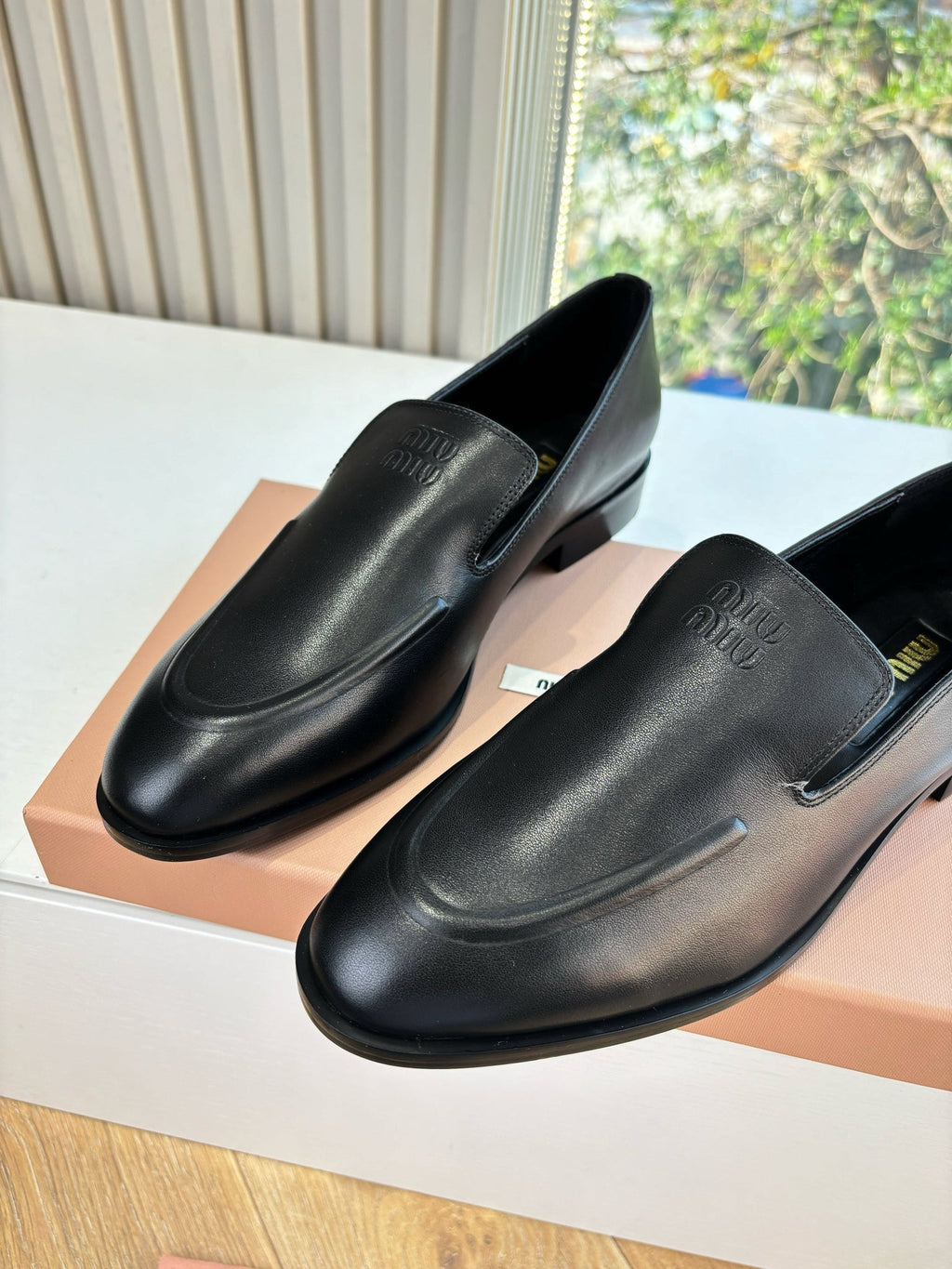 Miu 26s Loafers In Black Lambskin