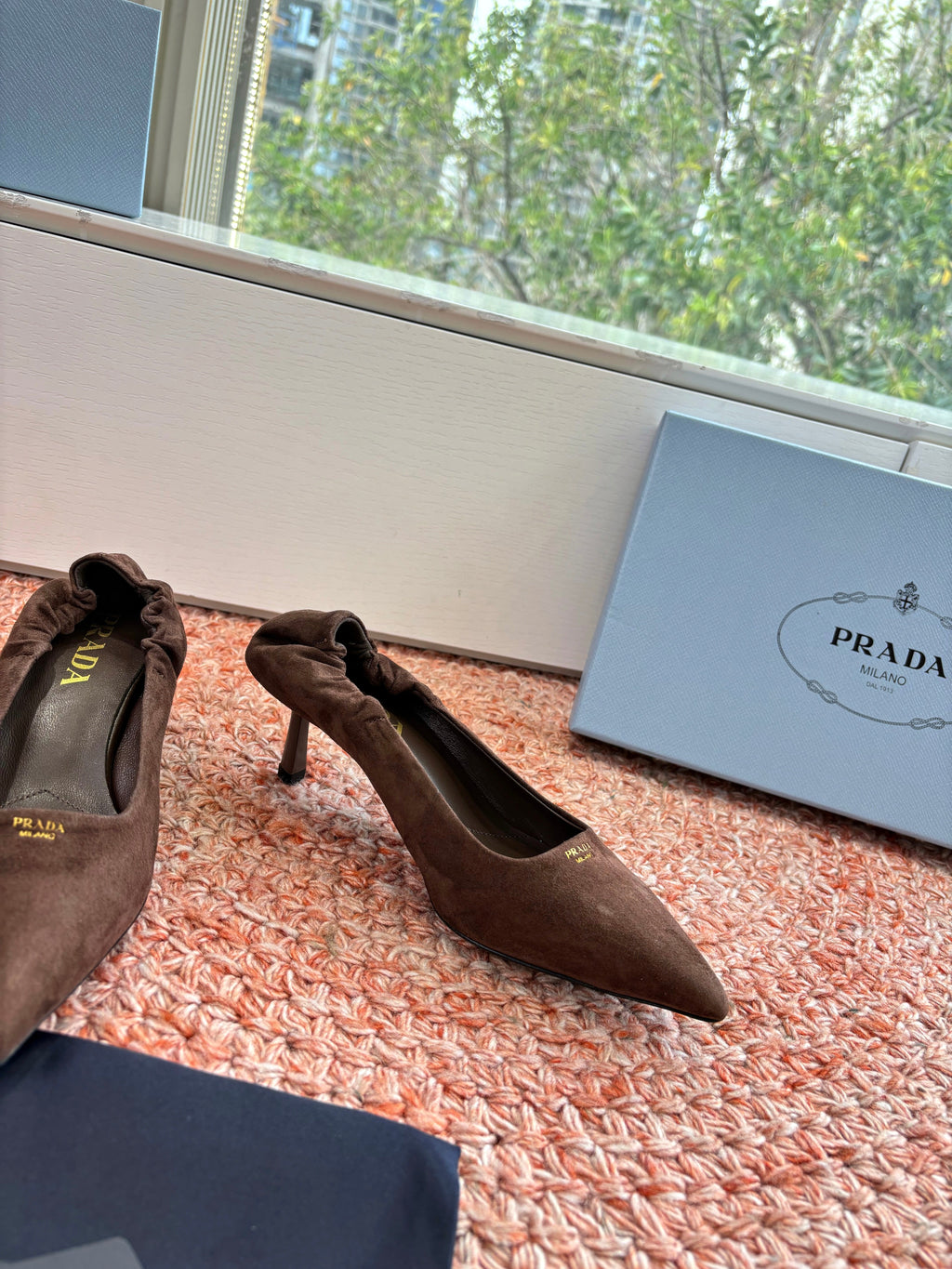 Prada Pointed-Toe Pumps Brown Suede 604173