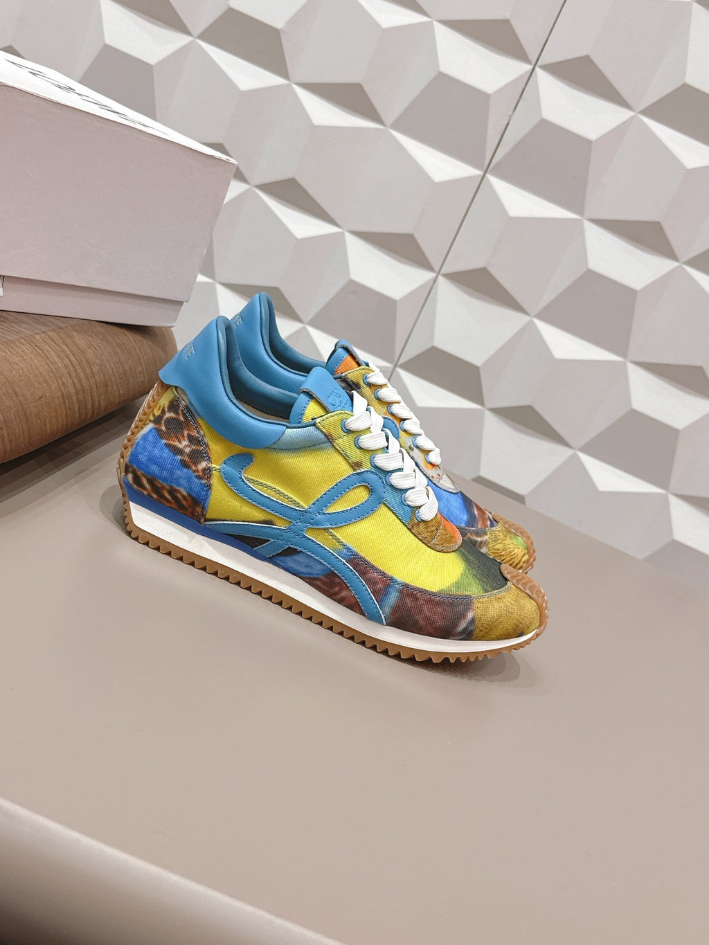 Loewe 26s Flow Runner Sneaker In Multicolor Fabric And Calfskin Style 3