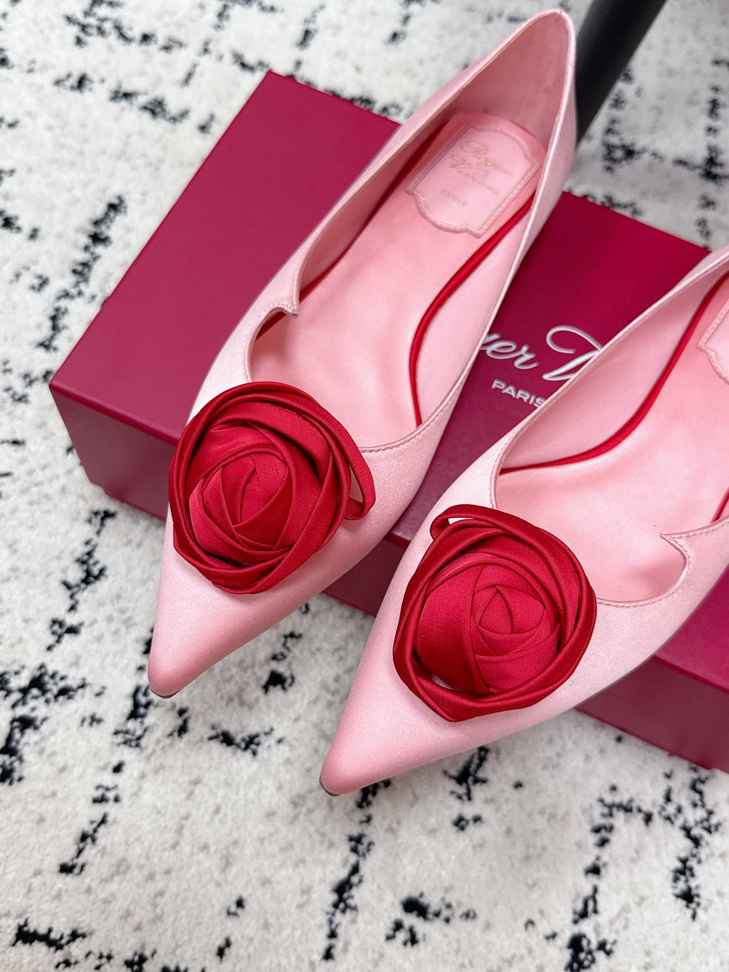 RV Rose Vivier Flower Slingback Flat Pink Red  Satin 617286