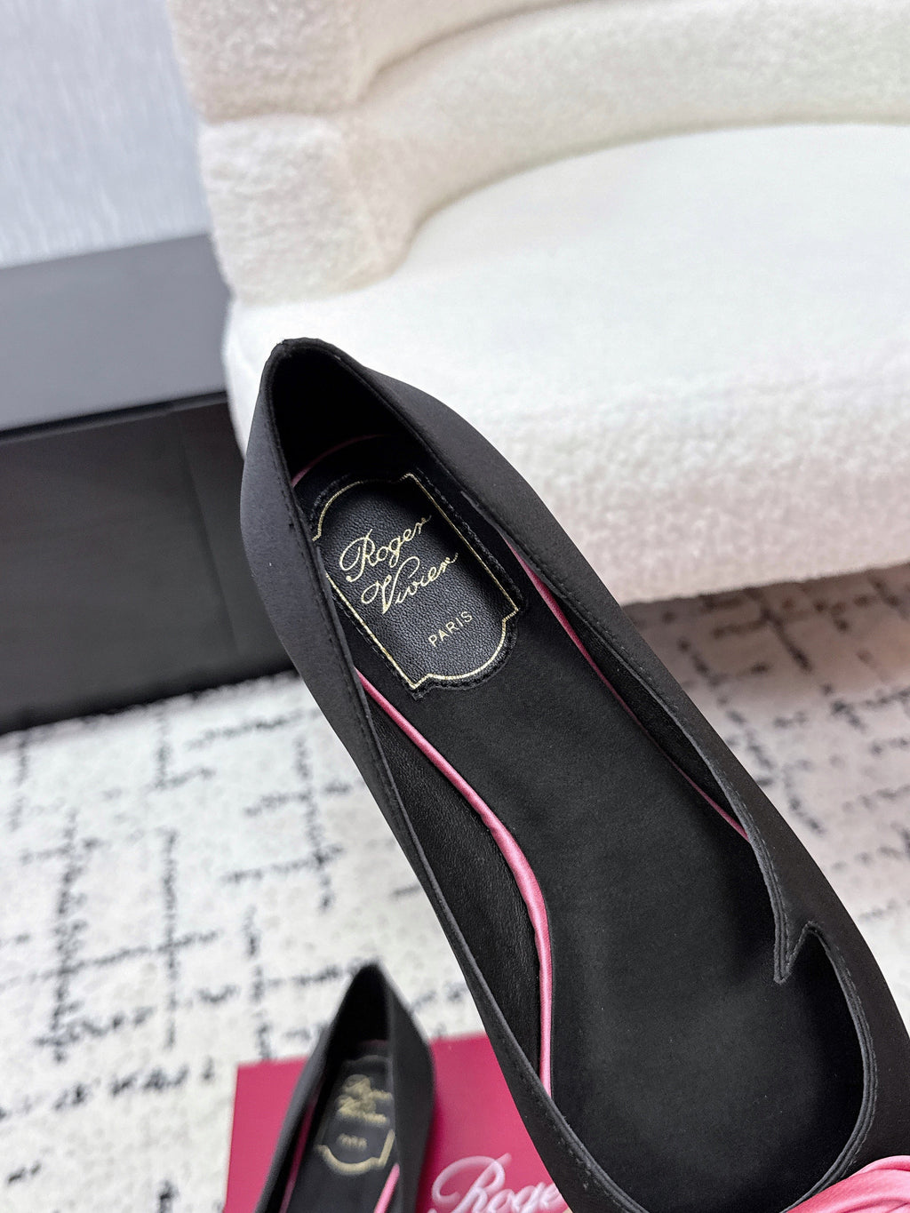 RV Rose Vivier Flower Slingback Flat Black Pink Satin 617289