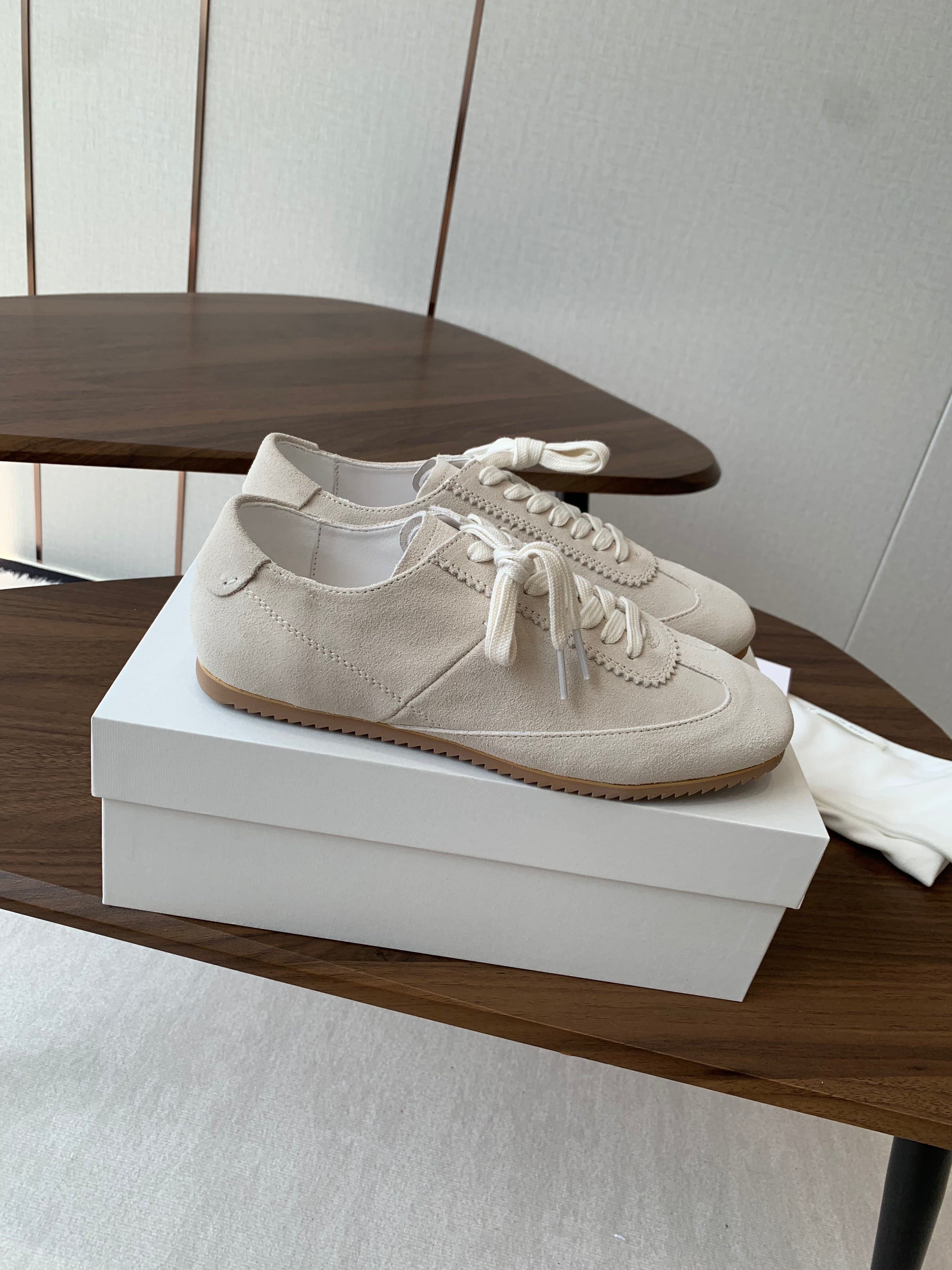 The Row Sneakers Eggshell Cow Suede 334523
