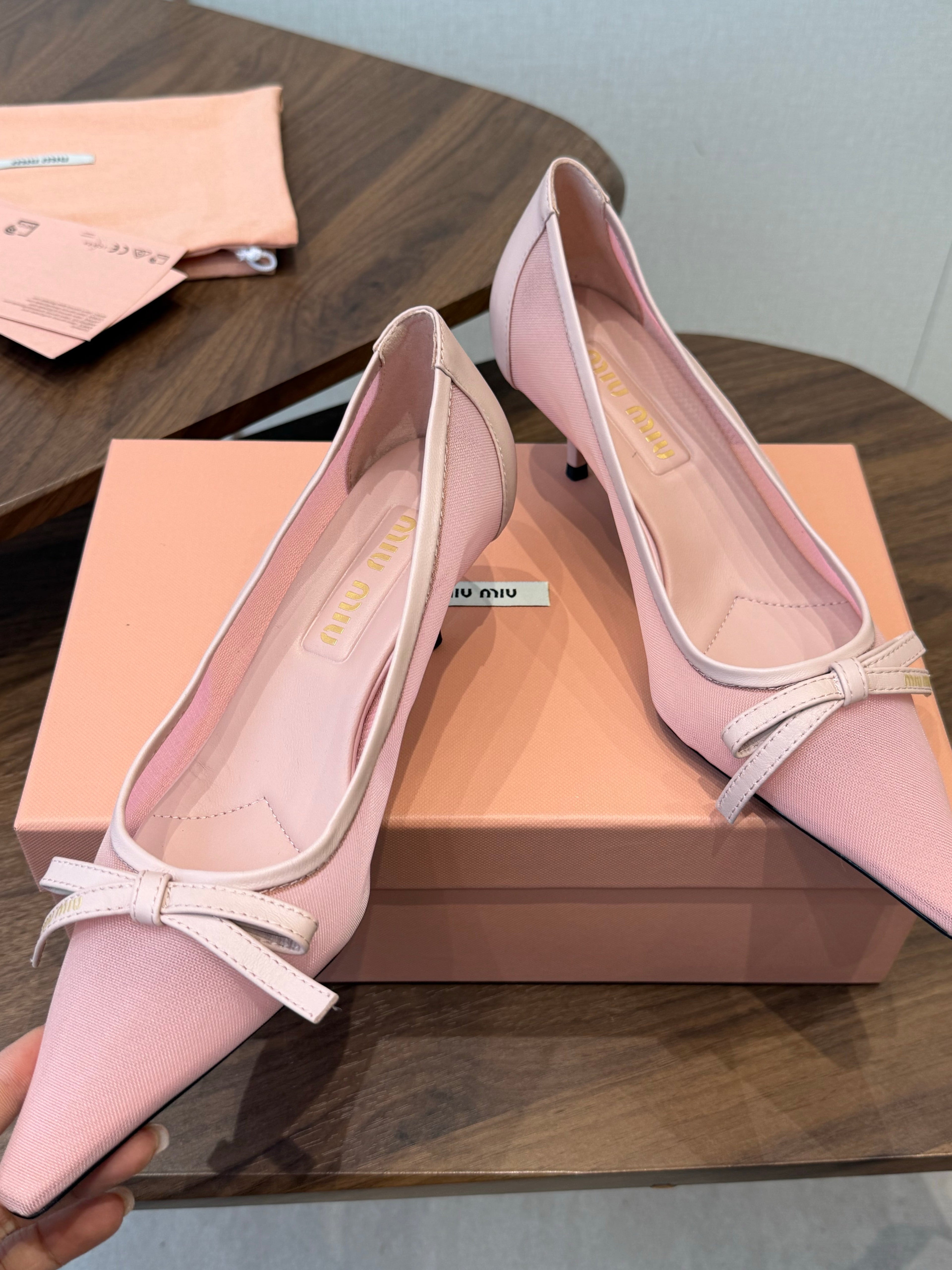 Miu 26s High-Heeled Pump Light Pink Cotton 790461