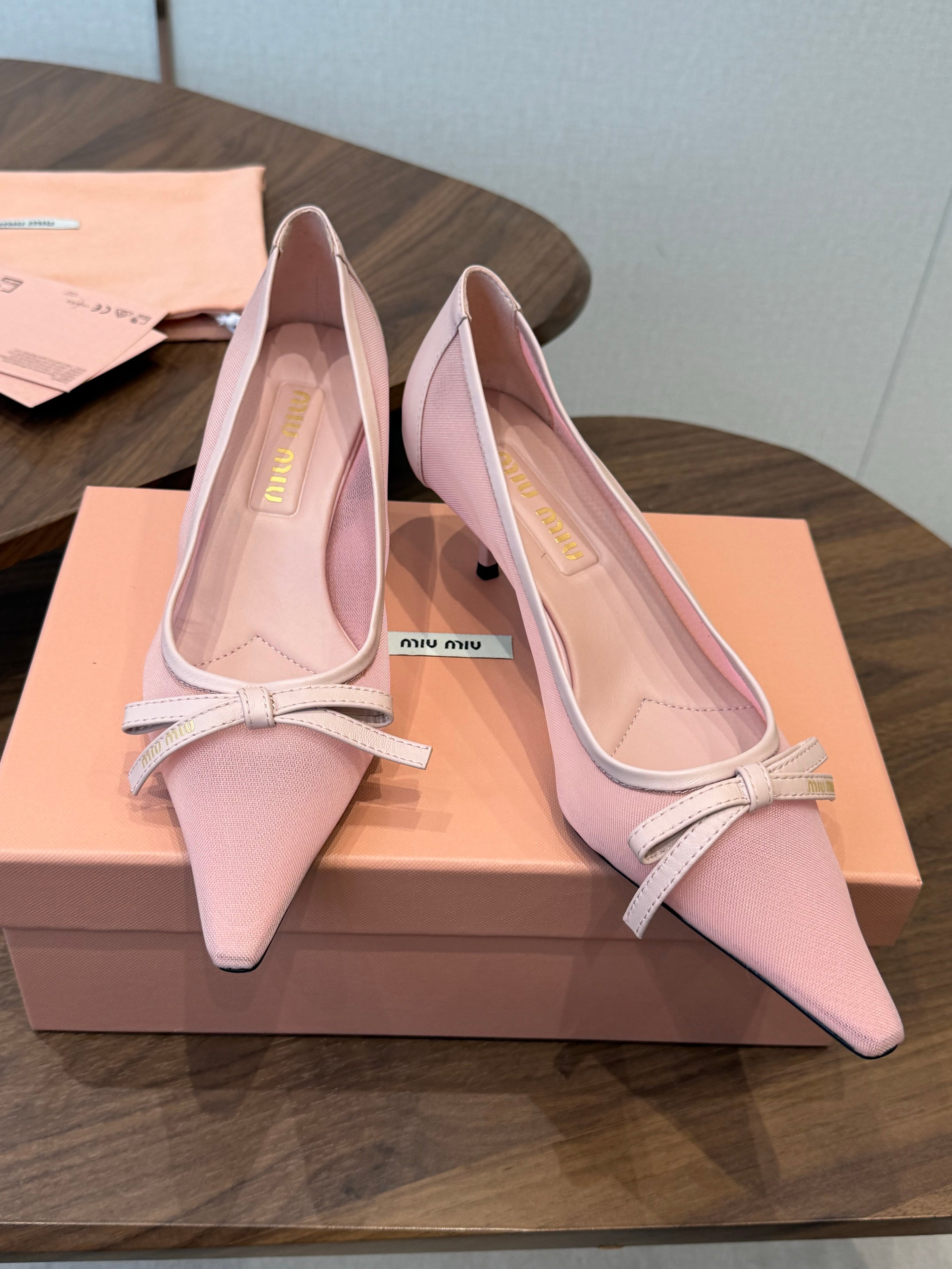 Miu 26s High-Heeled Pump Light Pink Cotton 790461
