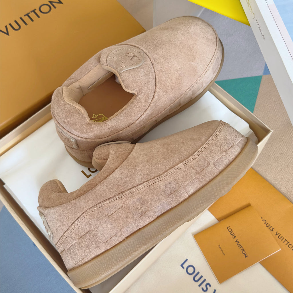 LV Yeti Slip On 20mm Cameo Embossed Damier Graphine Suede 459764