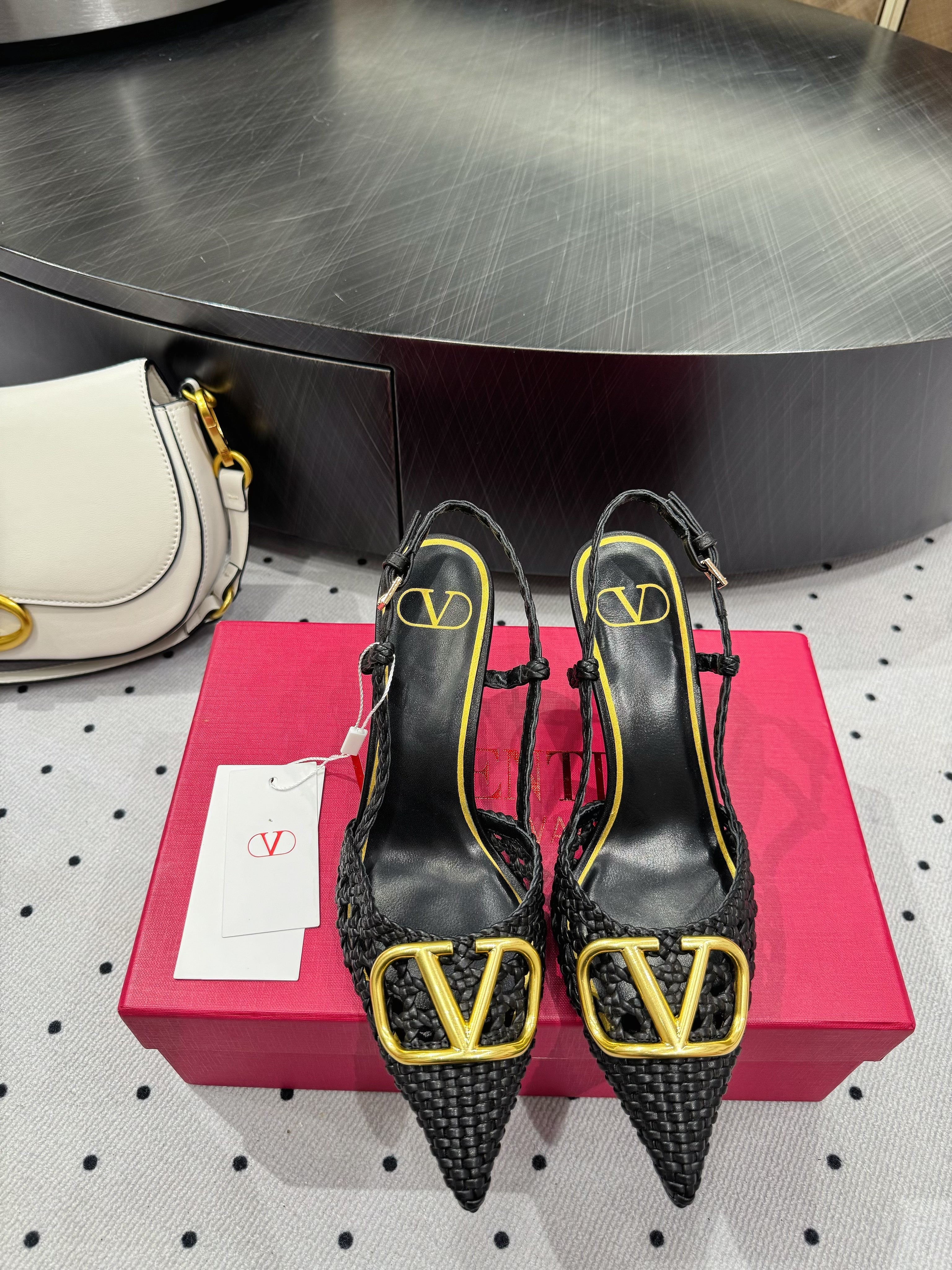 VT 25 Weaving Slingback Black Sheepskin 326699