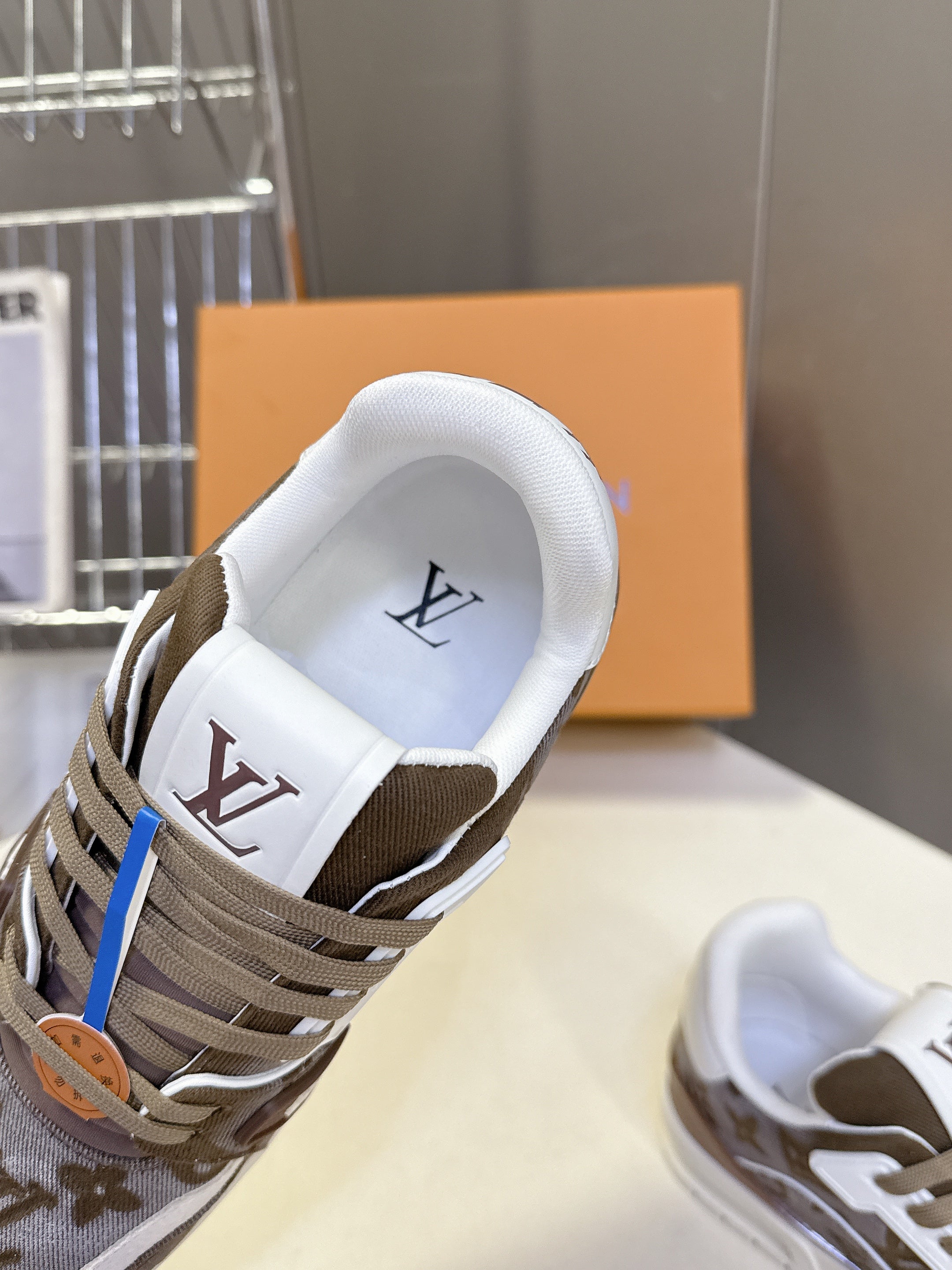 LV 26s Trainer Sneakers Taupe Denim 848155