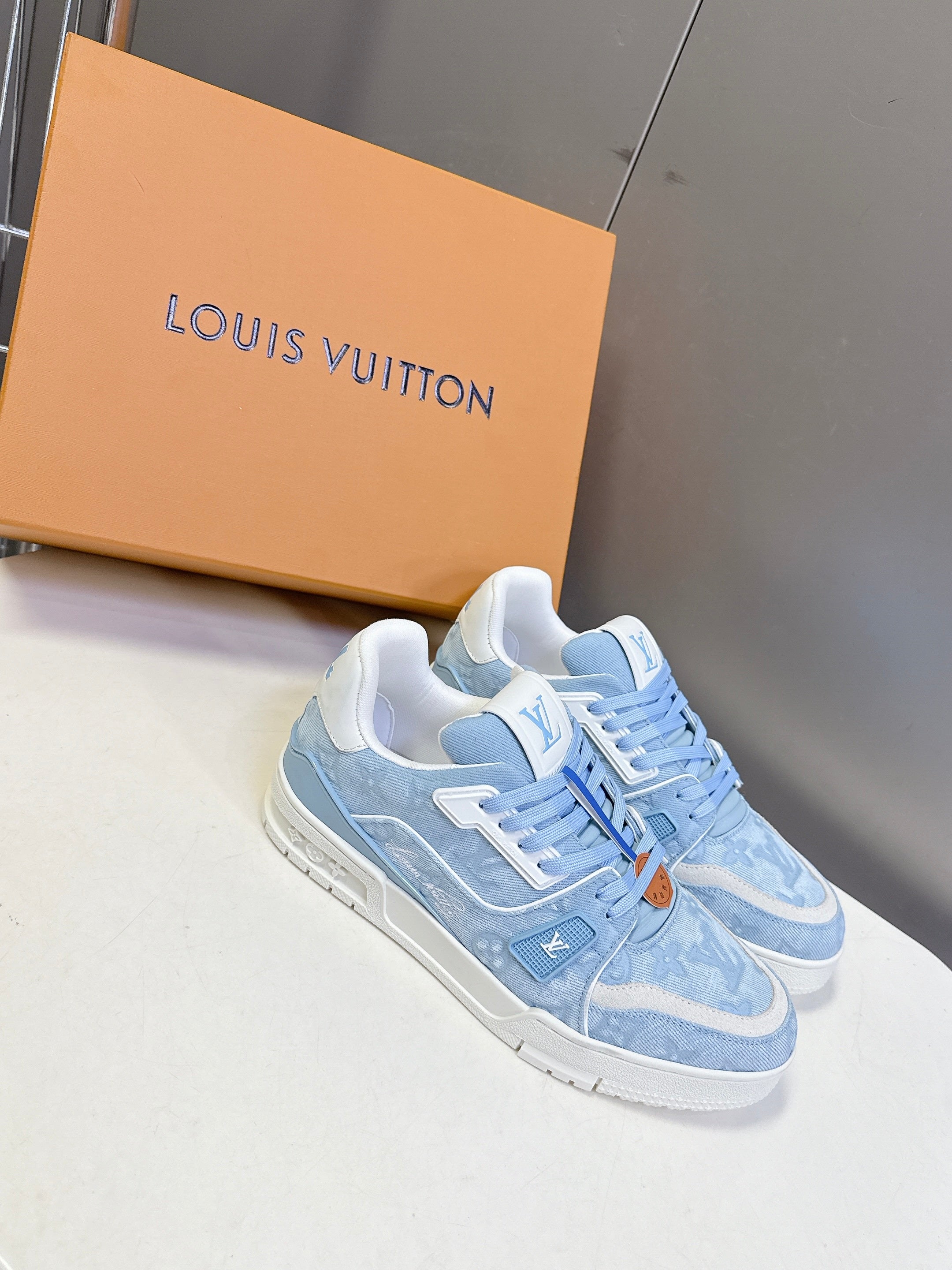 LV 26s Trainer Sneakers Light Blue Denim 848156