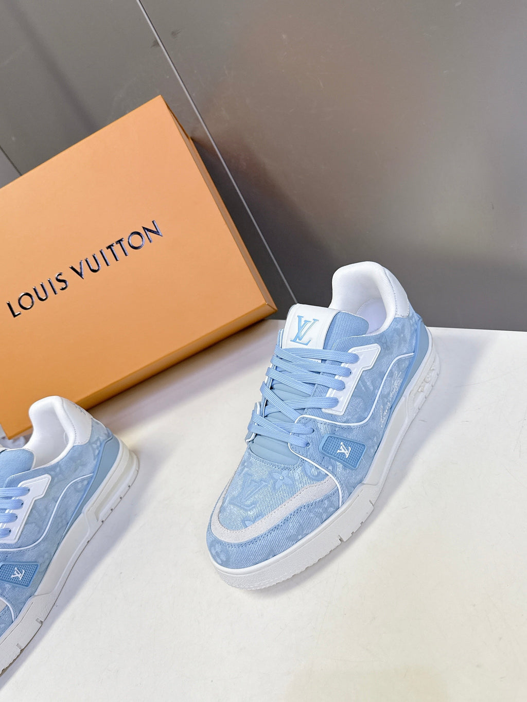 LV 26s Trainer Sneakers Light Blue Denim 848156