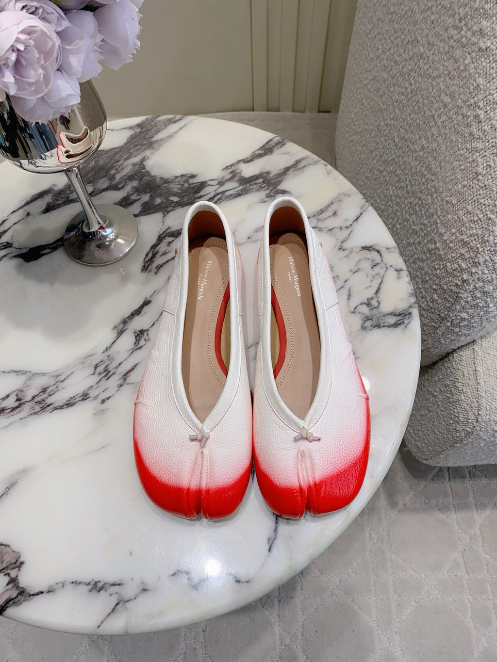 Maison Margie Split-Toe Ballet Flats Red White Cowhide  724743