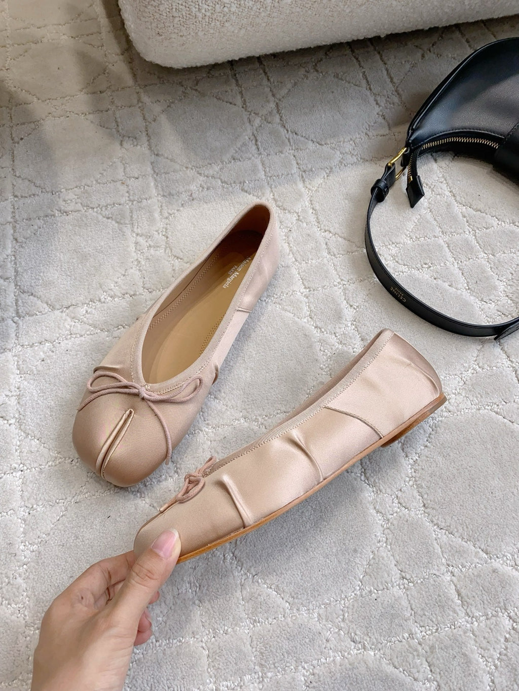 Maison Margie Split-Toe Ballet Flats Beige Satin 724812
