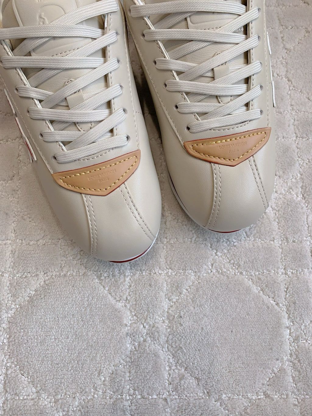LV BUTTERSOFT Sneaker Tauple Monogram-Printed Lambskin 516888