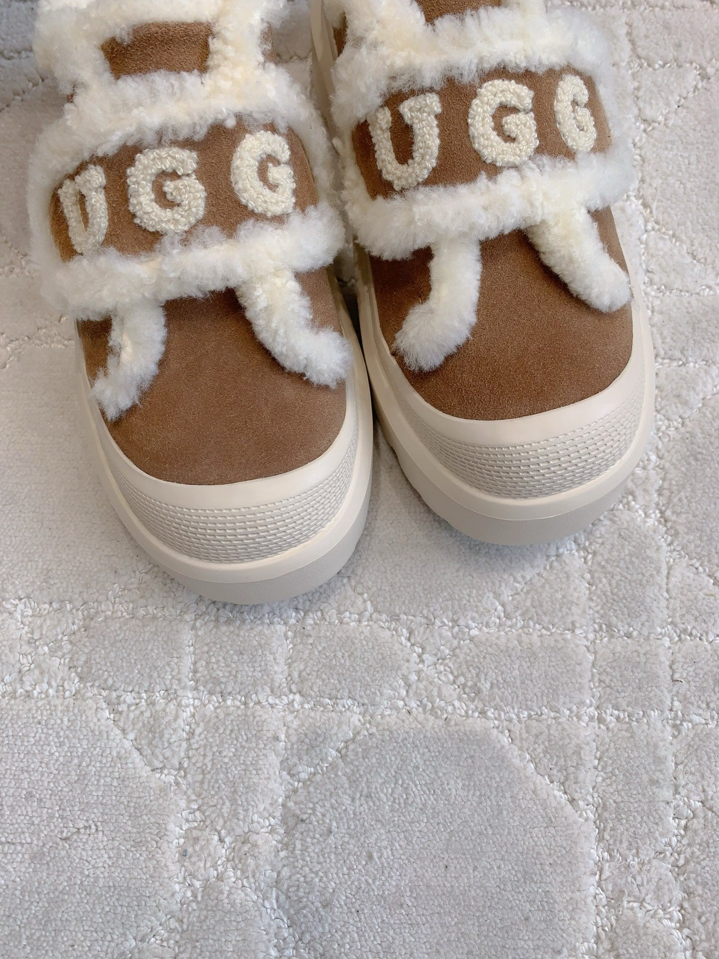 UGG Tazz Slipper Loafers Brown Mix Beige  Suede and Fleece 516904
