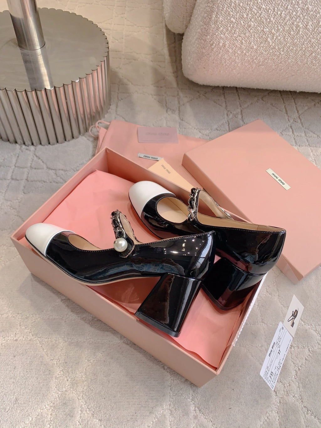 Miu Bicolor Cap-Toe Pump Black White Patent Leather 724260