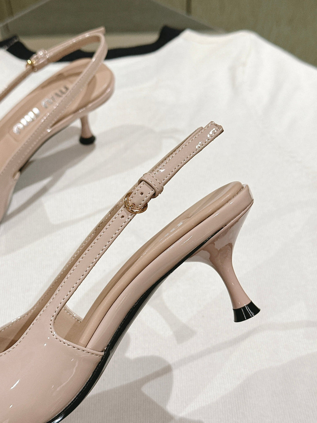 Miu x Balanc Small Bow Buckle SlingBack 45mm Beige Patent Leather 445865