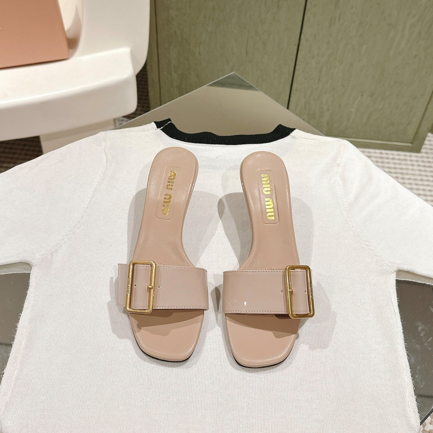 Miu x Balanc Studded Buckle Elegant Mules 45mm Beige Patent Leather 445869
