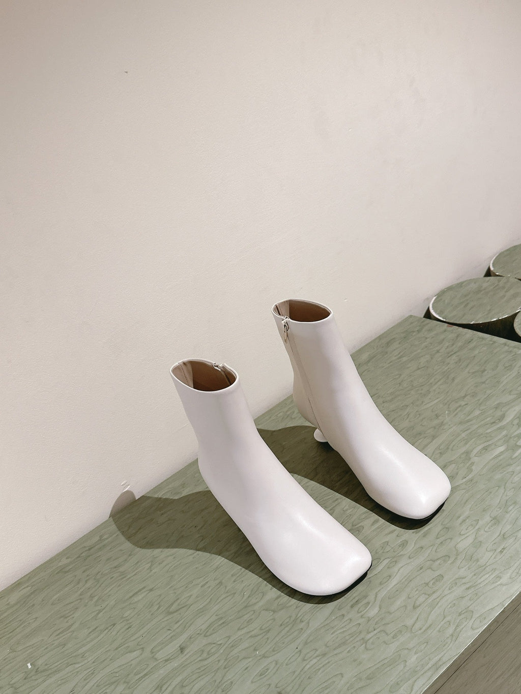 Loewe Round-Toed Boots 55mm White Mixed Sheepskin 448455